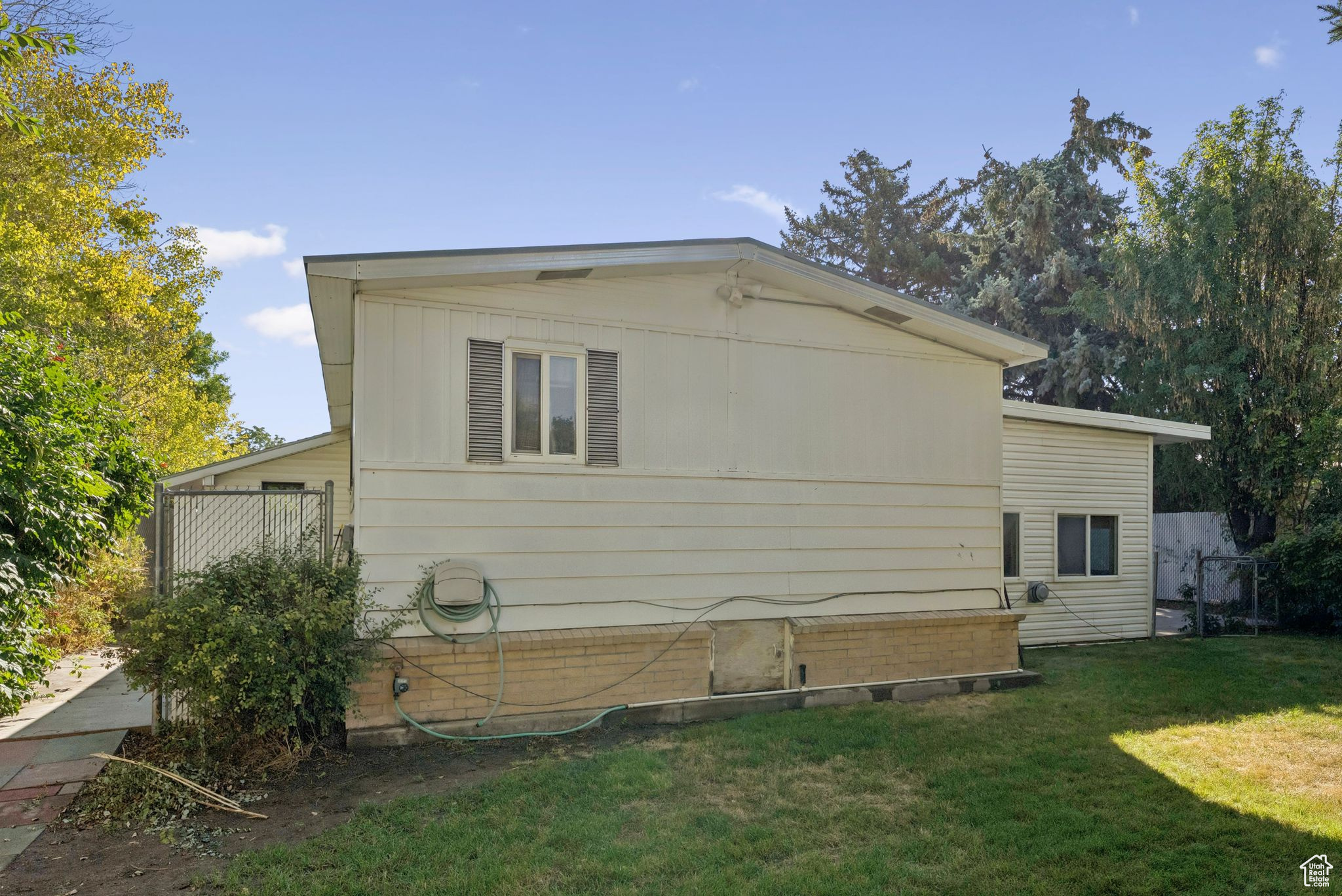 JORDAN MOBILE HOME ESTATES - Residential
