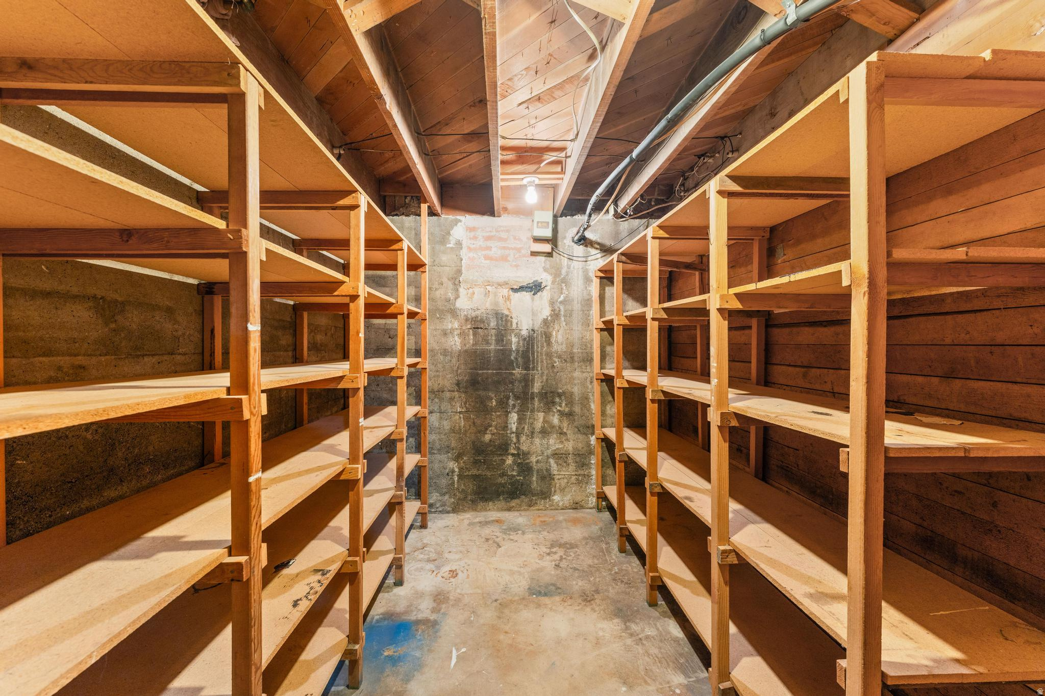 NATHAN CIRCLE - Residential