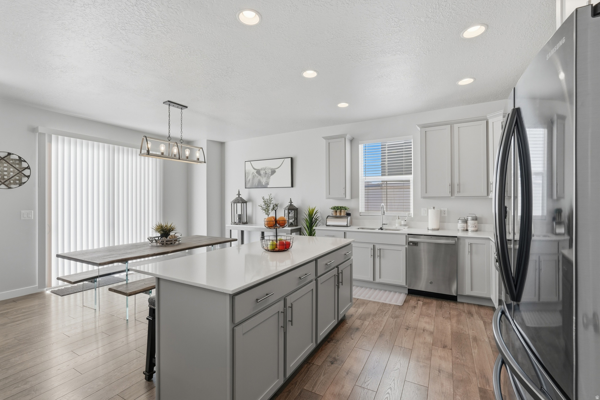 SAGEWOOD VGGDNCLT132 - Residential