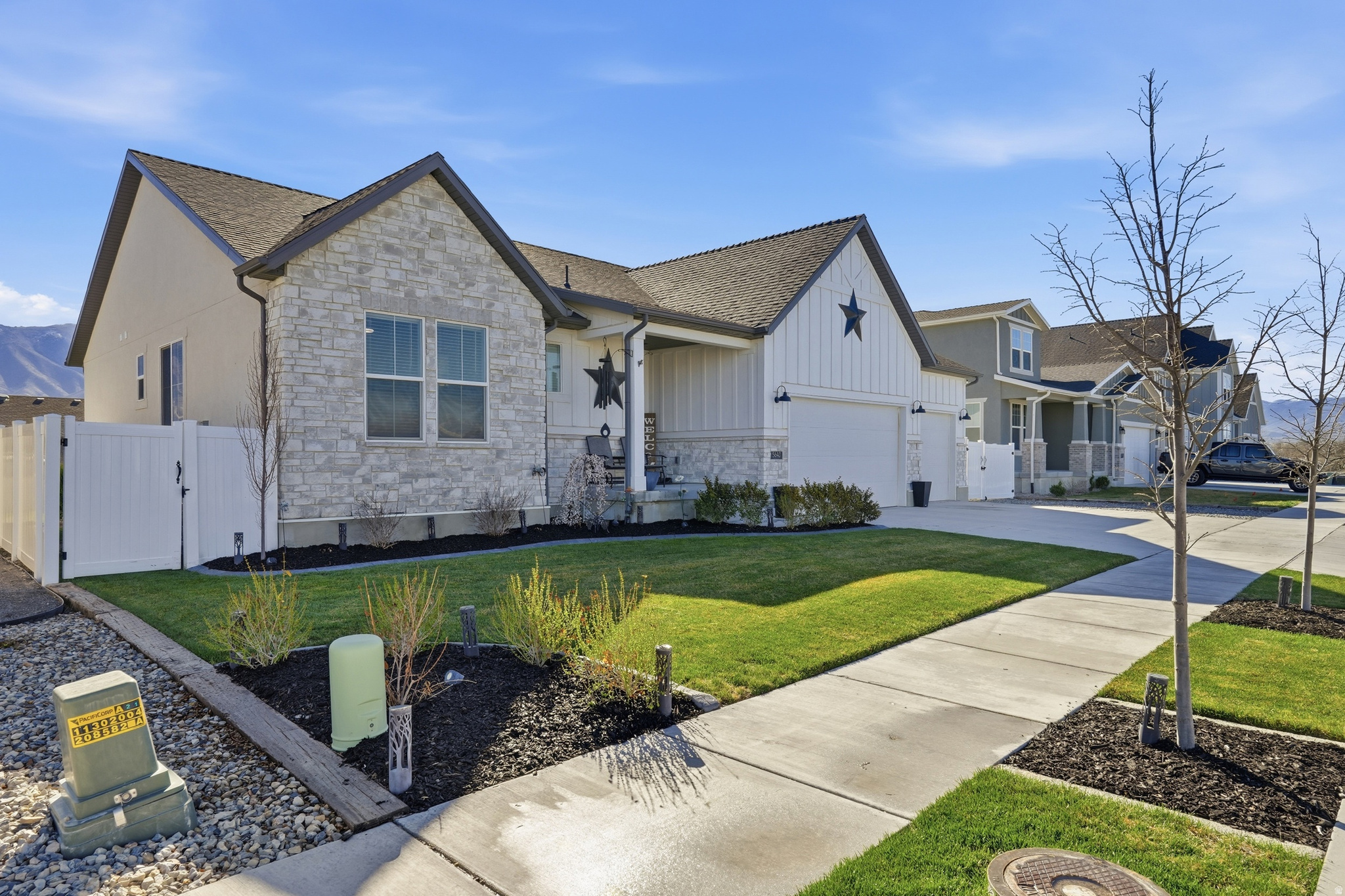 SAGEWOOD VGGDNCLT132 - Residential