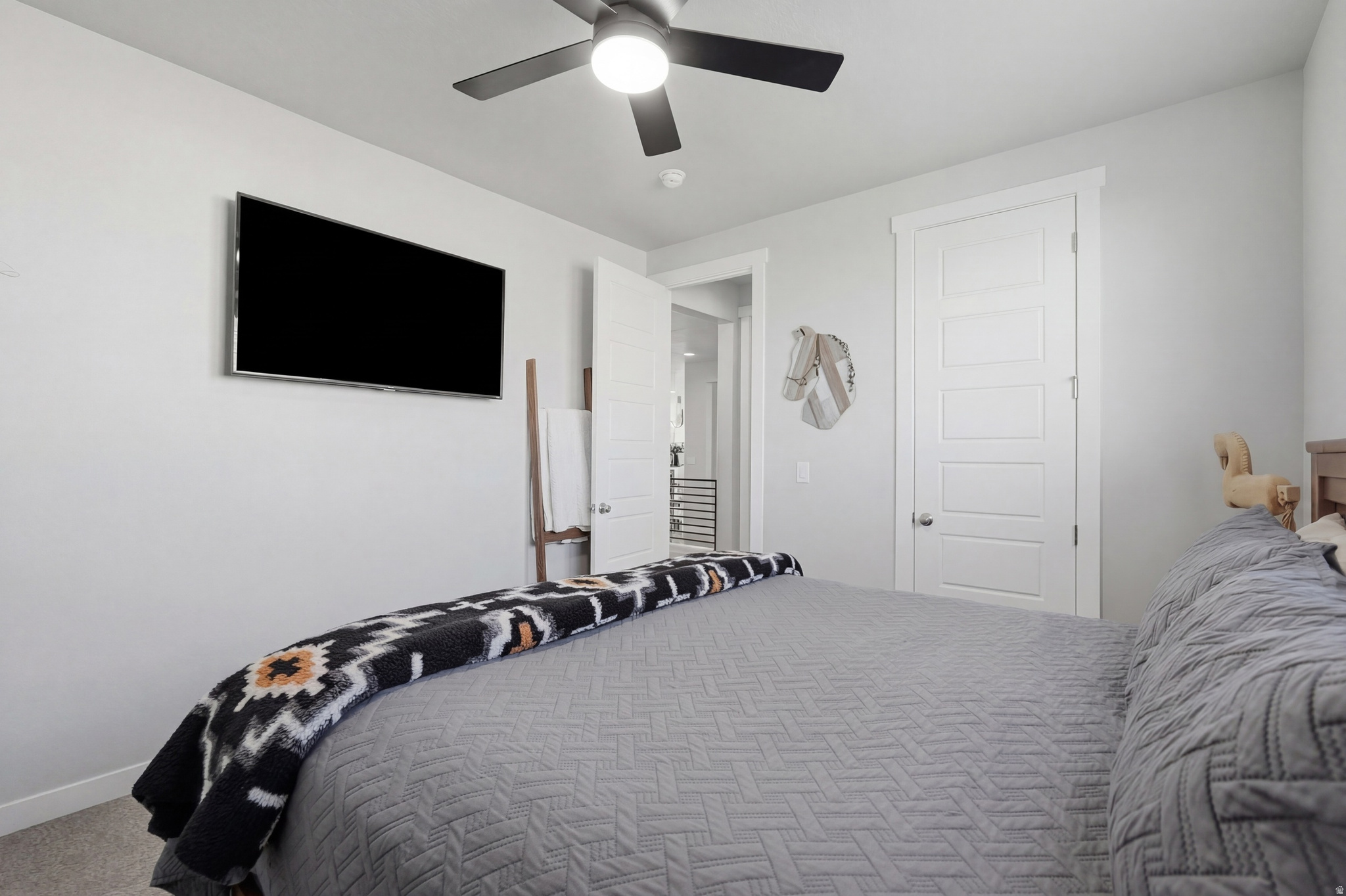 SAGEWOOD VGGDNCLT132 - Residential