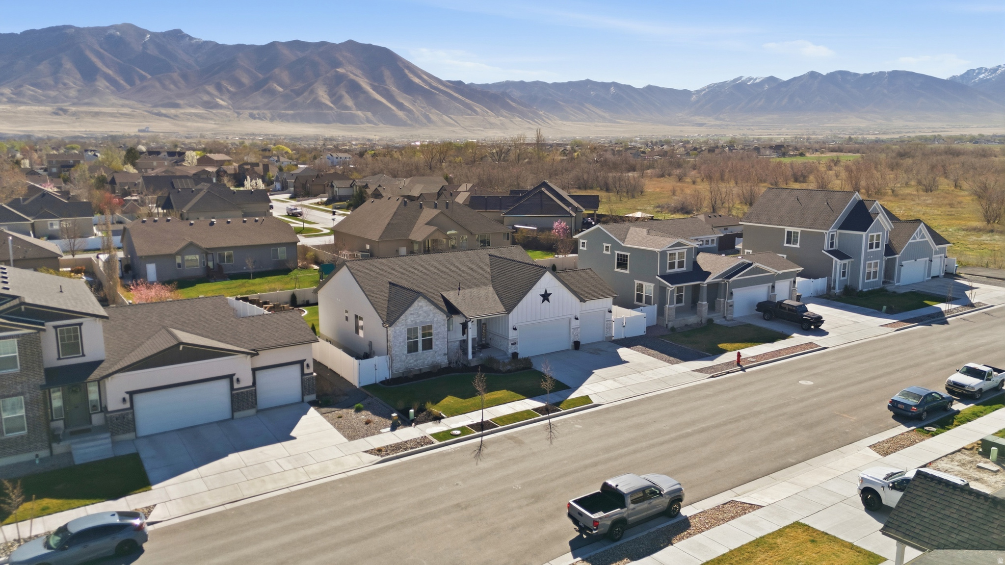 SAGEWOOD VGGDNCLT132 - Residential