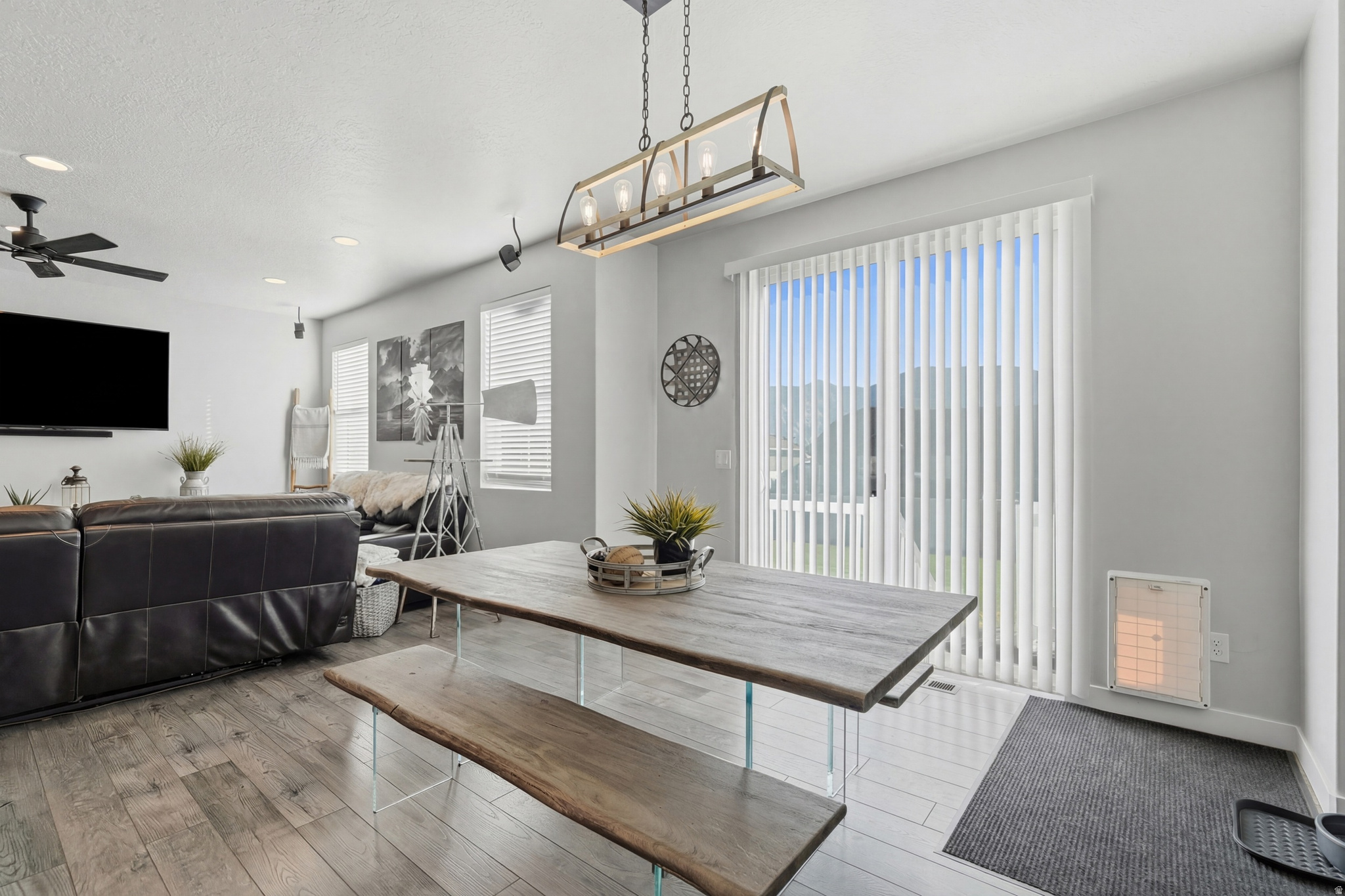 SAGEWOOD VGGDNCLT132 - Residential