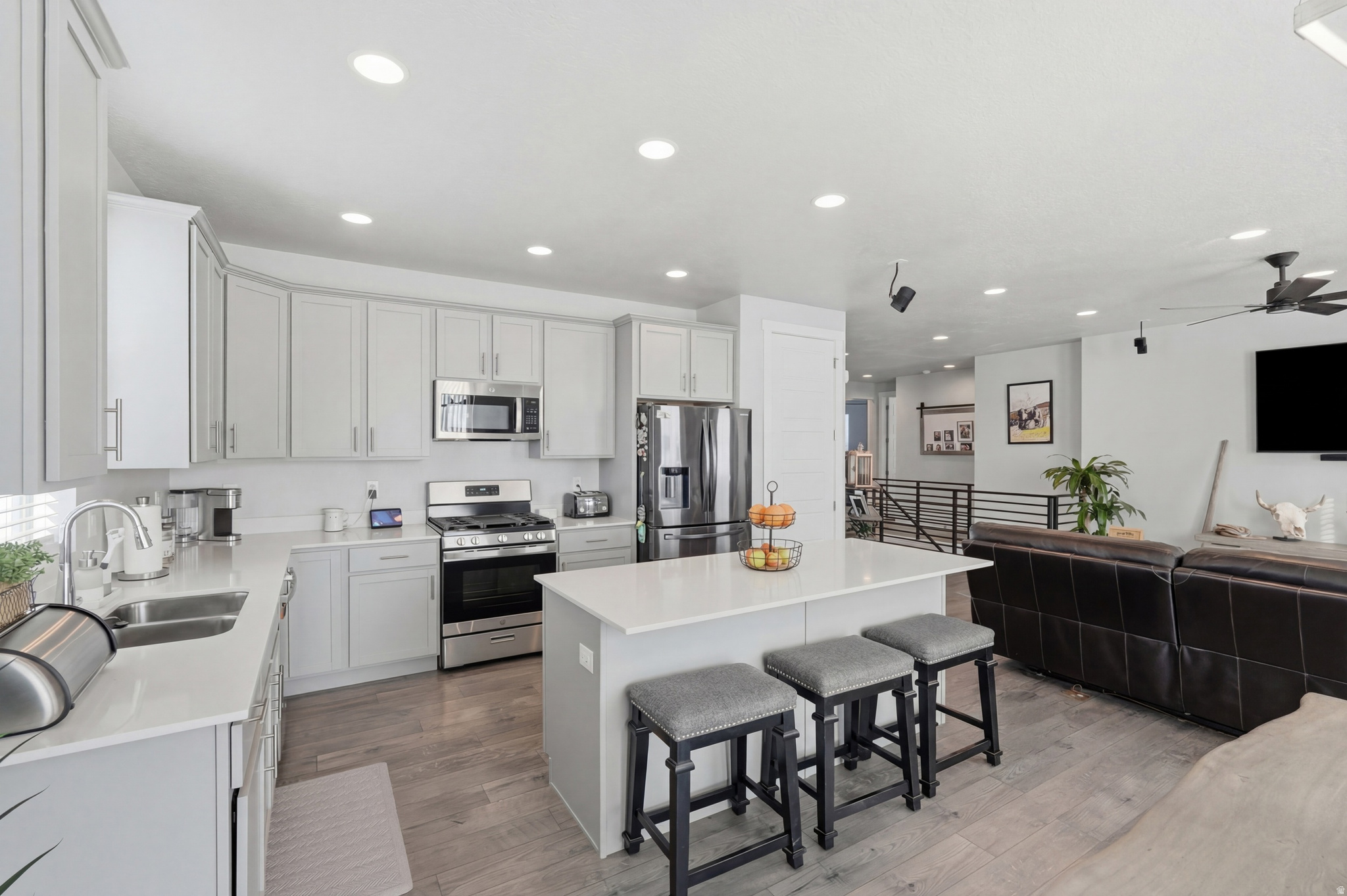 SAGEWOOD VGGDNCLT132 - Residential