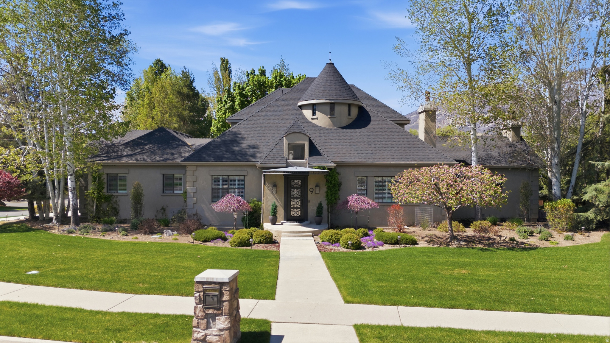 THE HUNT CLUB - Residential