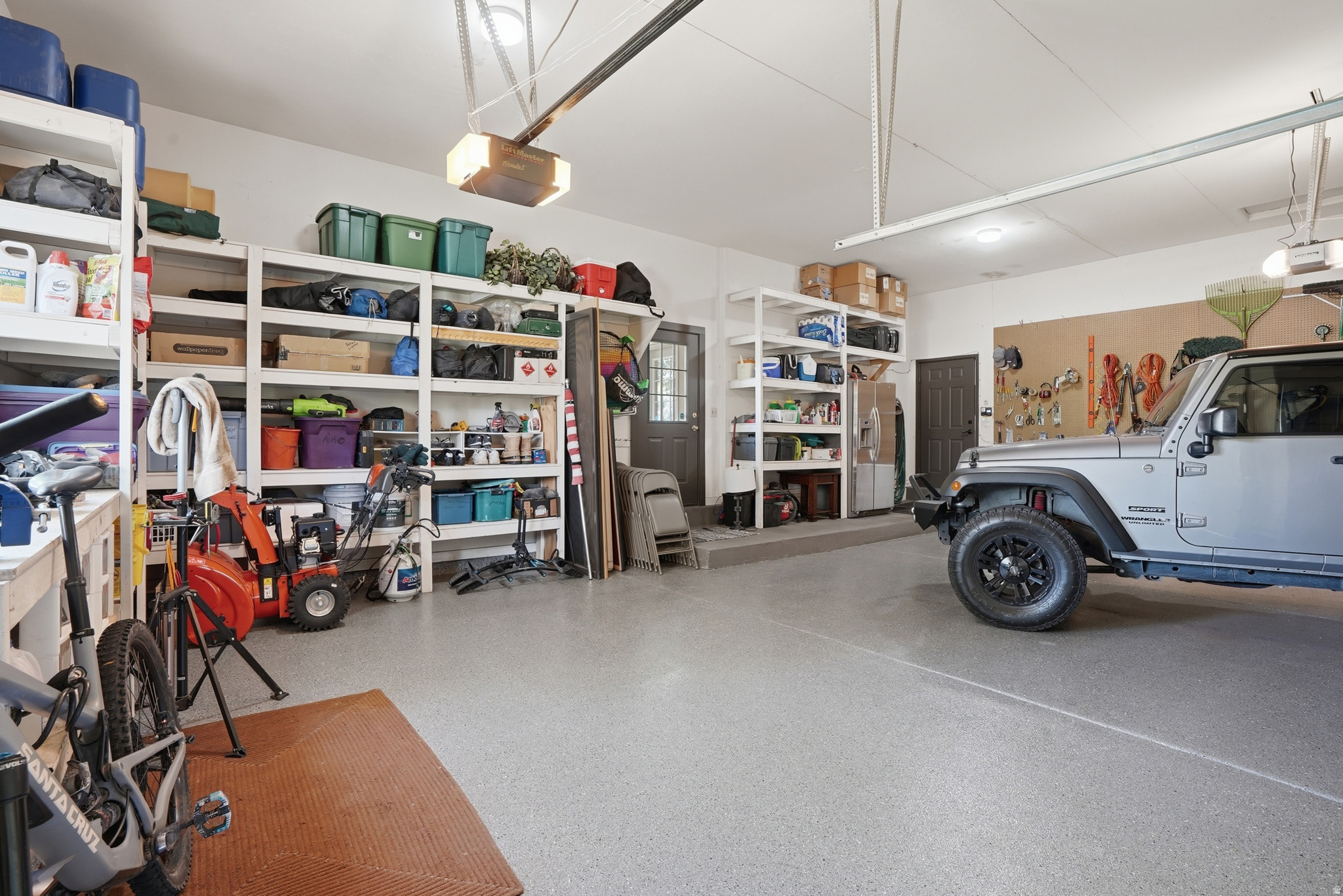 THE HUNT CLUB - Residential