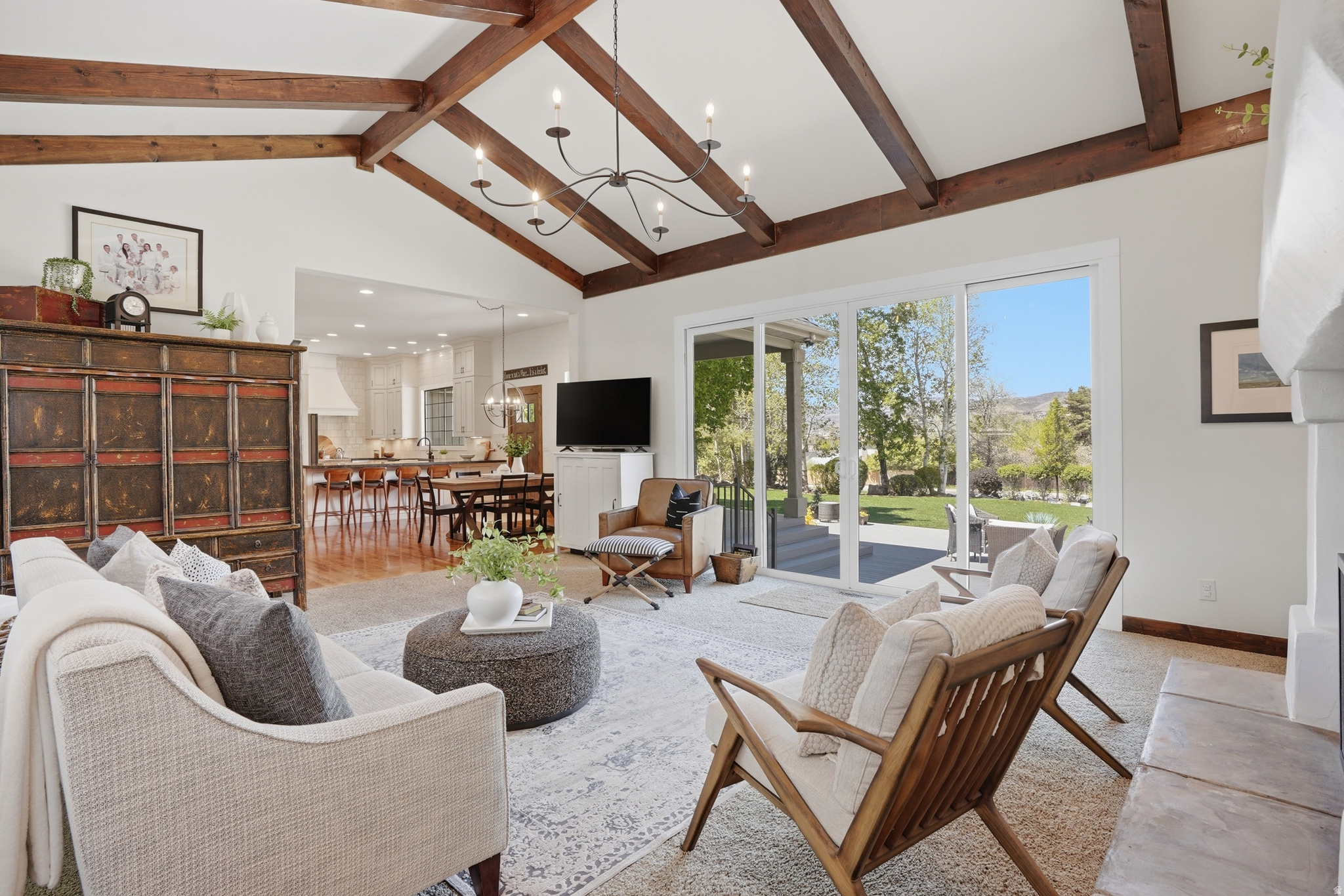 THE HUNT CLUB - Residential