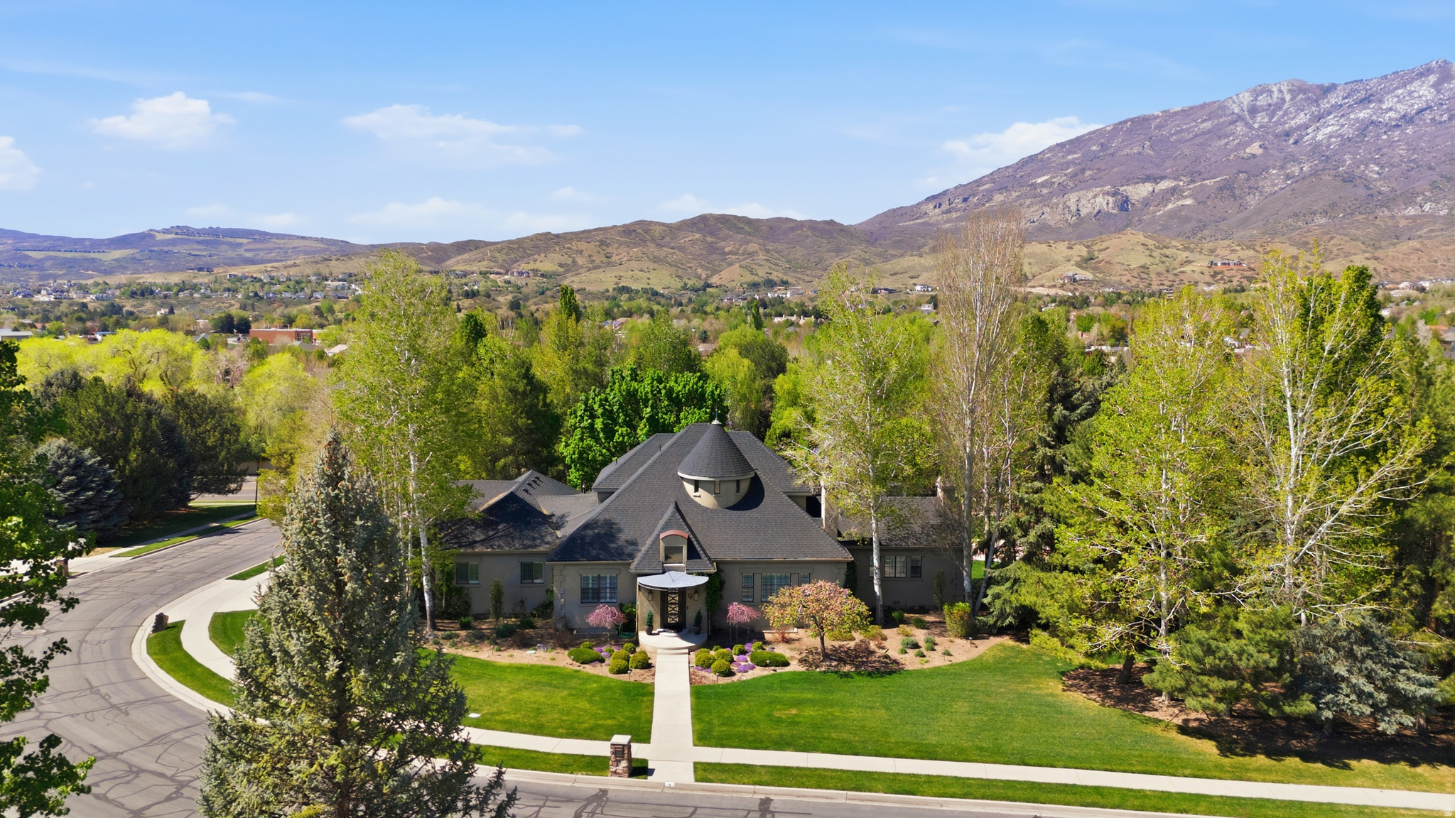 THE HUNT CLUB - Residential