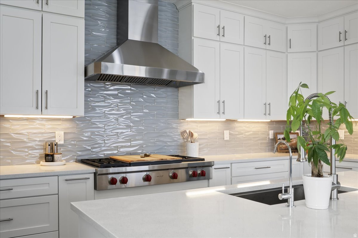 SUNSET EQUESTRIAN ES - Residential