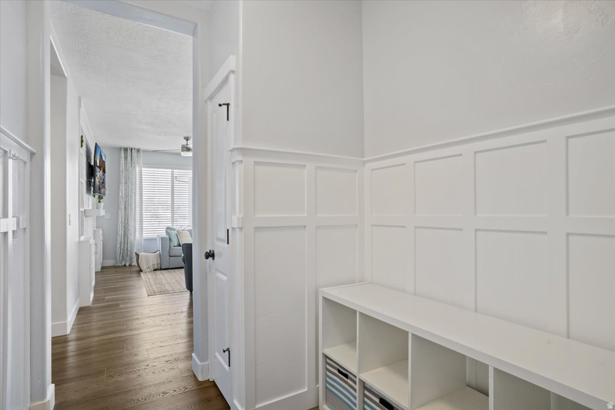 SUNSET EQUESTRIAN ES - Residential