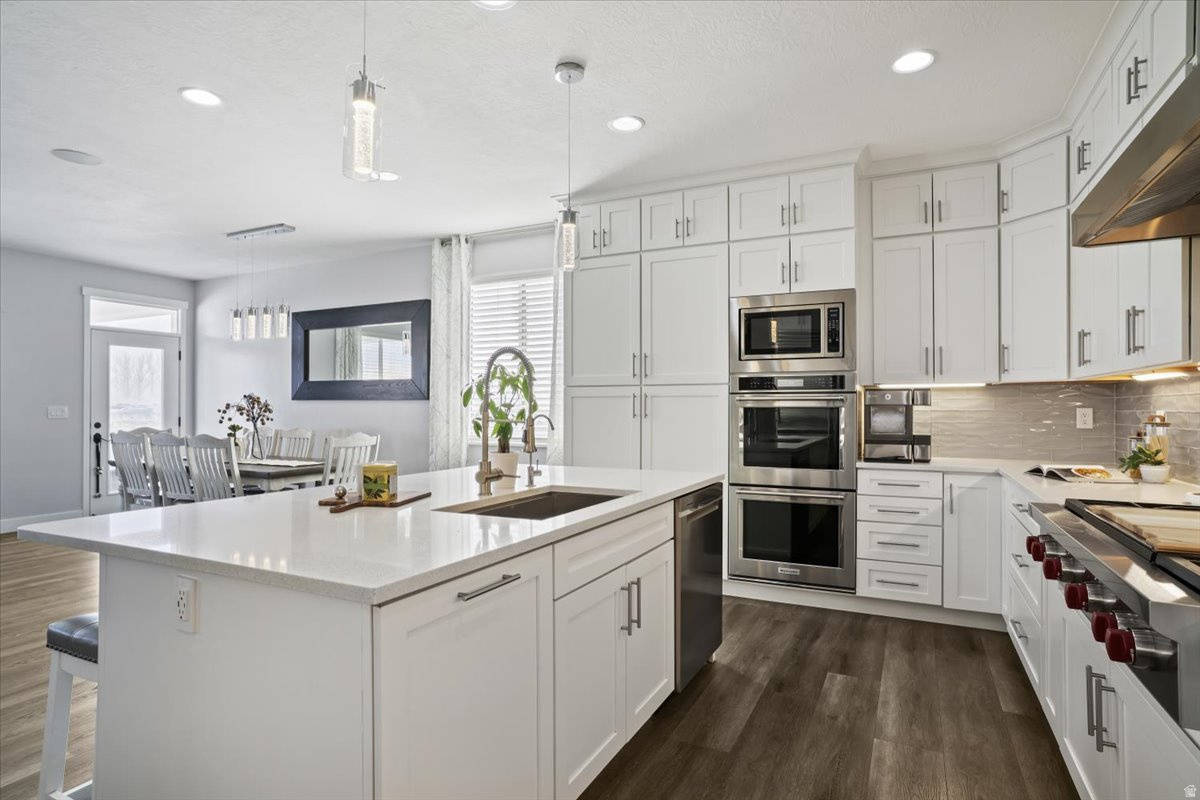 SUNSET EQUESTRIAN ES - Residential