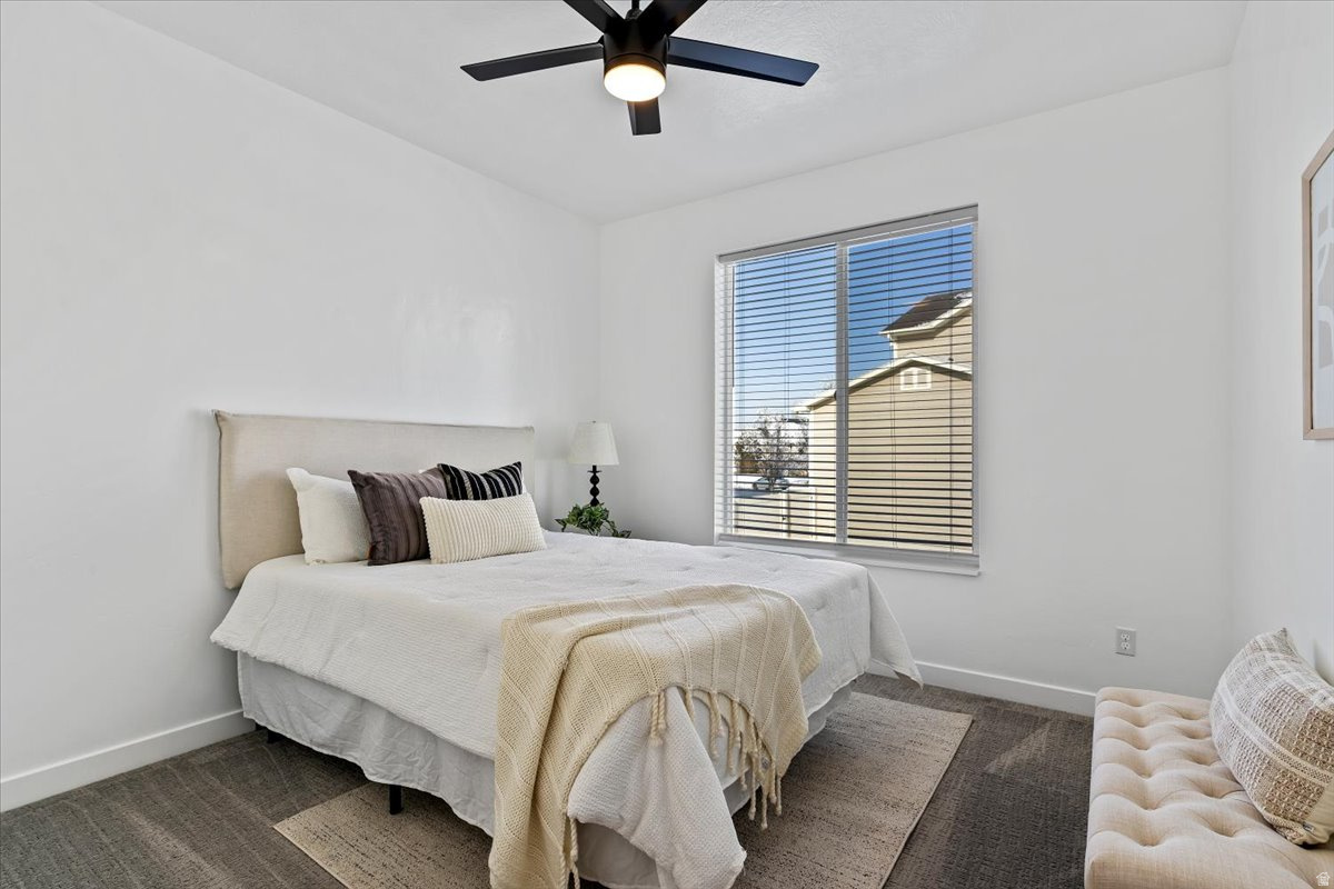 SUNSET EQUESTRIAN ES - Residential