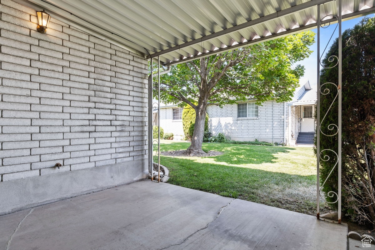 LAKECREST III - Residential