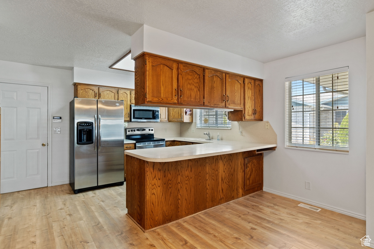 LAKECREST III - Residential