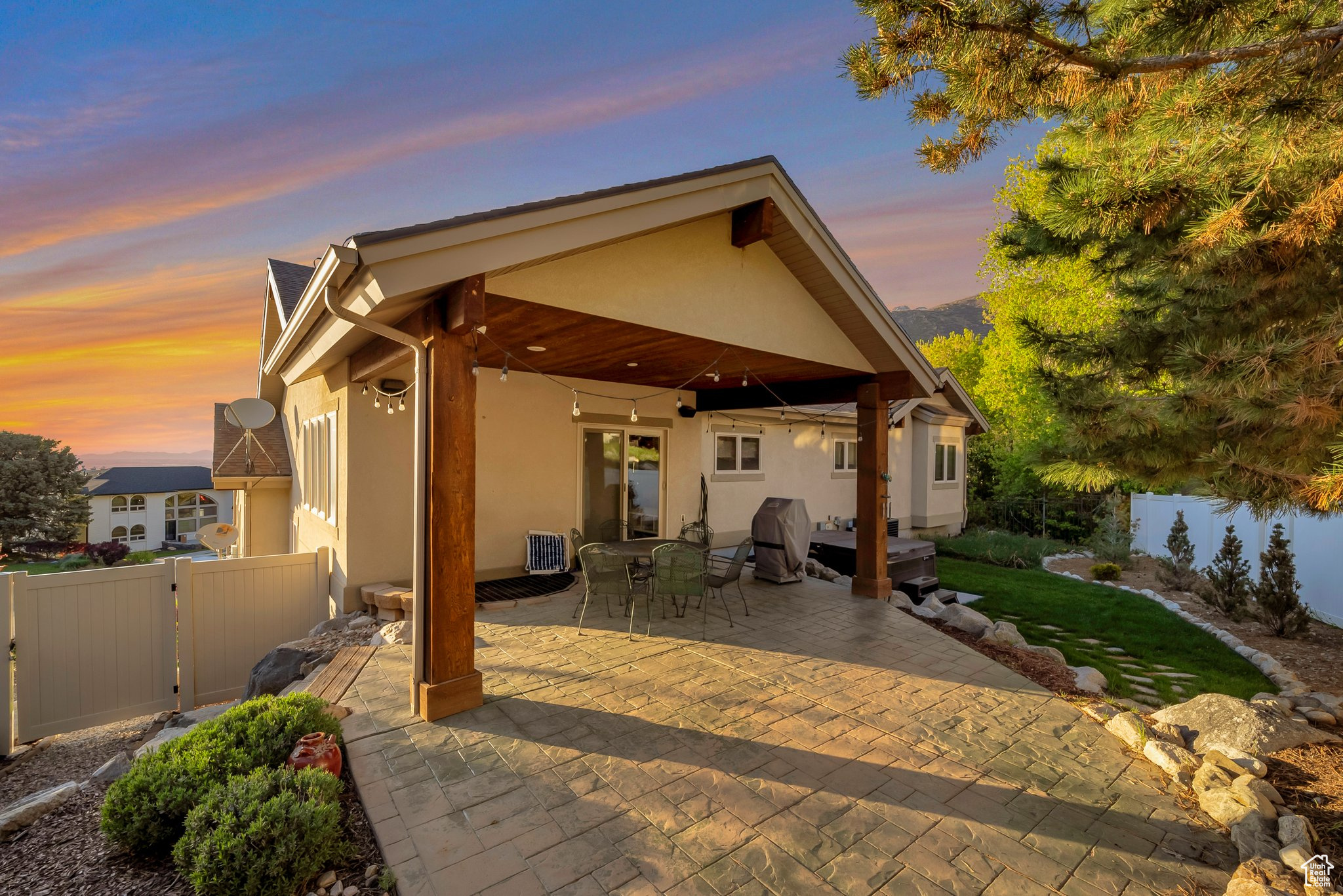 7377 S Comstock Cir, Salt Lake City, Utah image 23