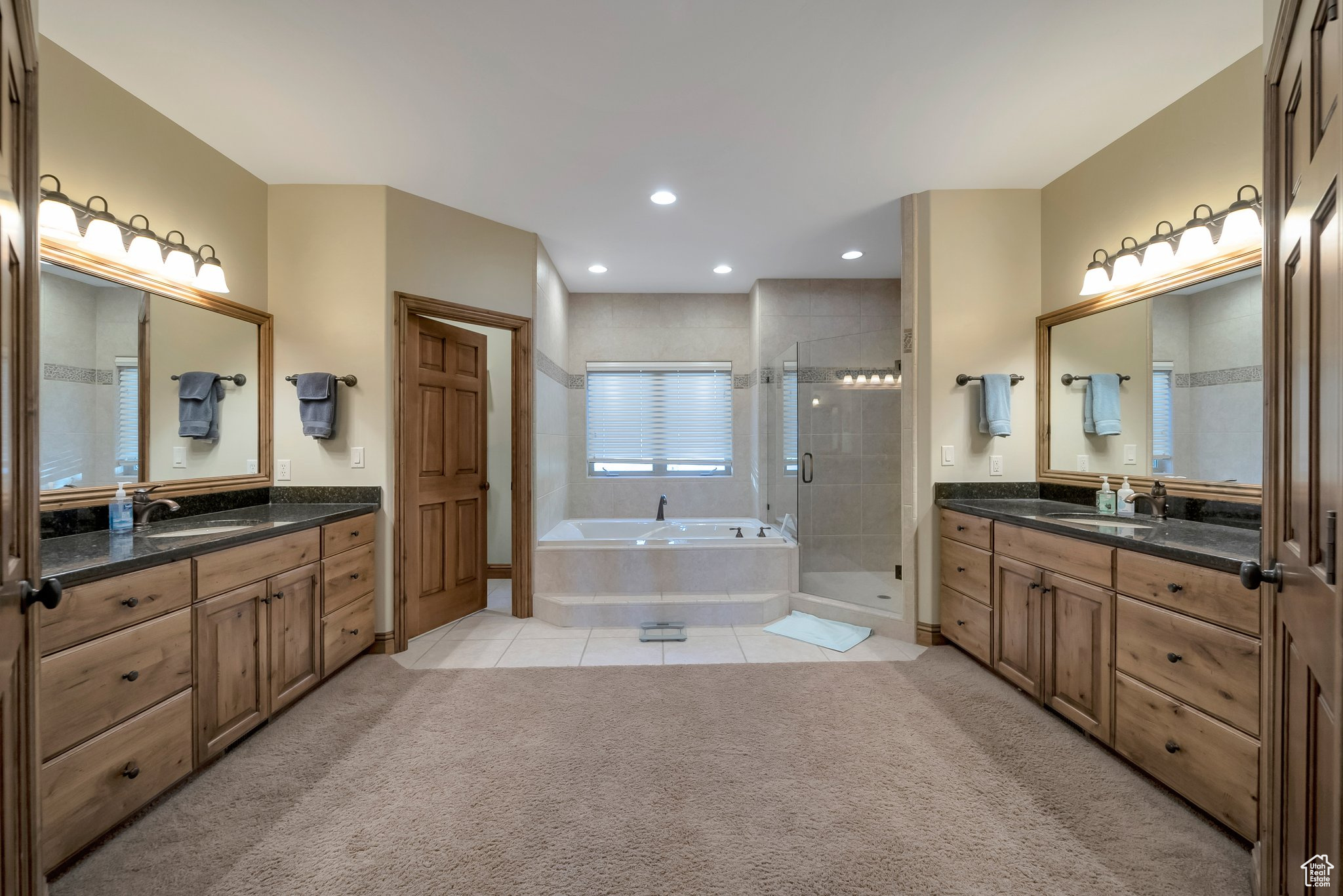 7377 S Comstock Cir, Salt Lake City, Utah image 12