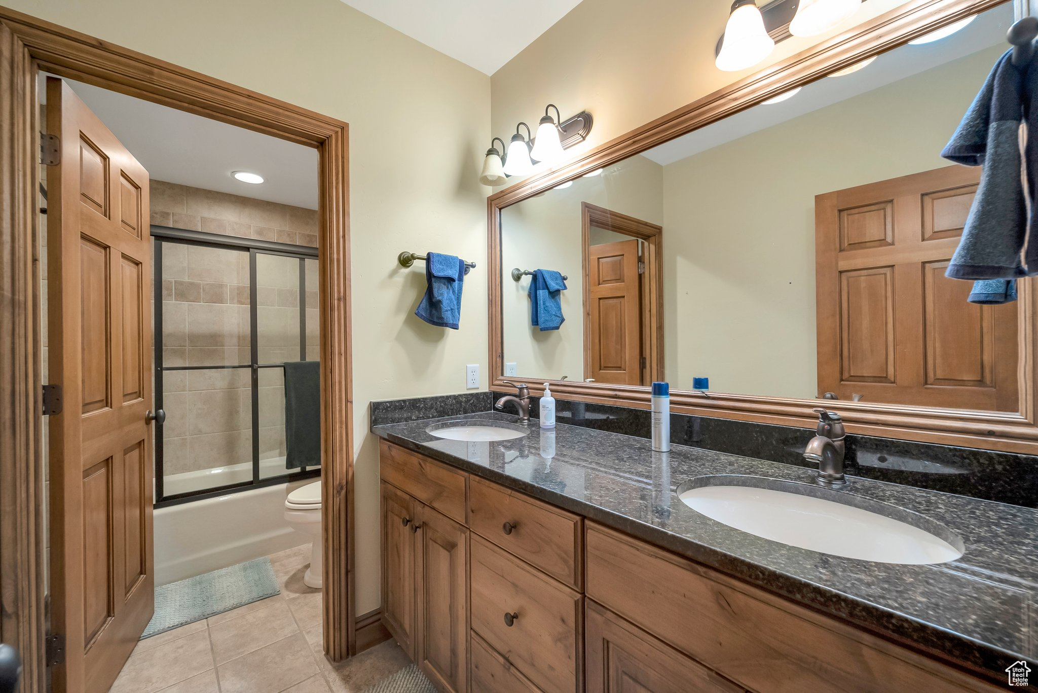 7377 S Comstock Cir, Salt Lake City, Utah image 18