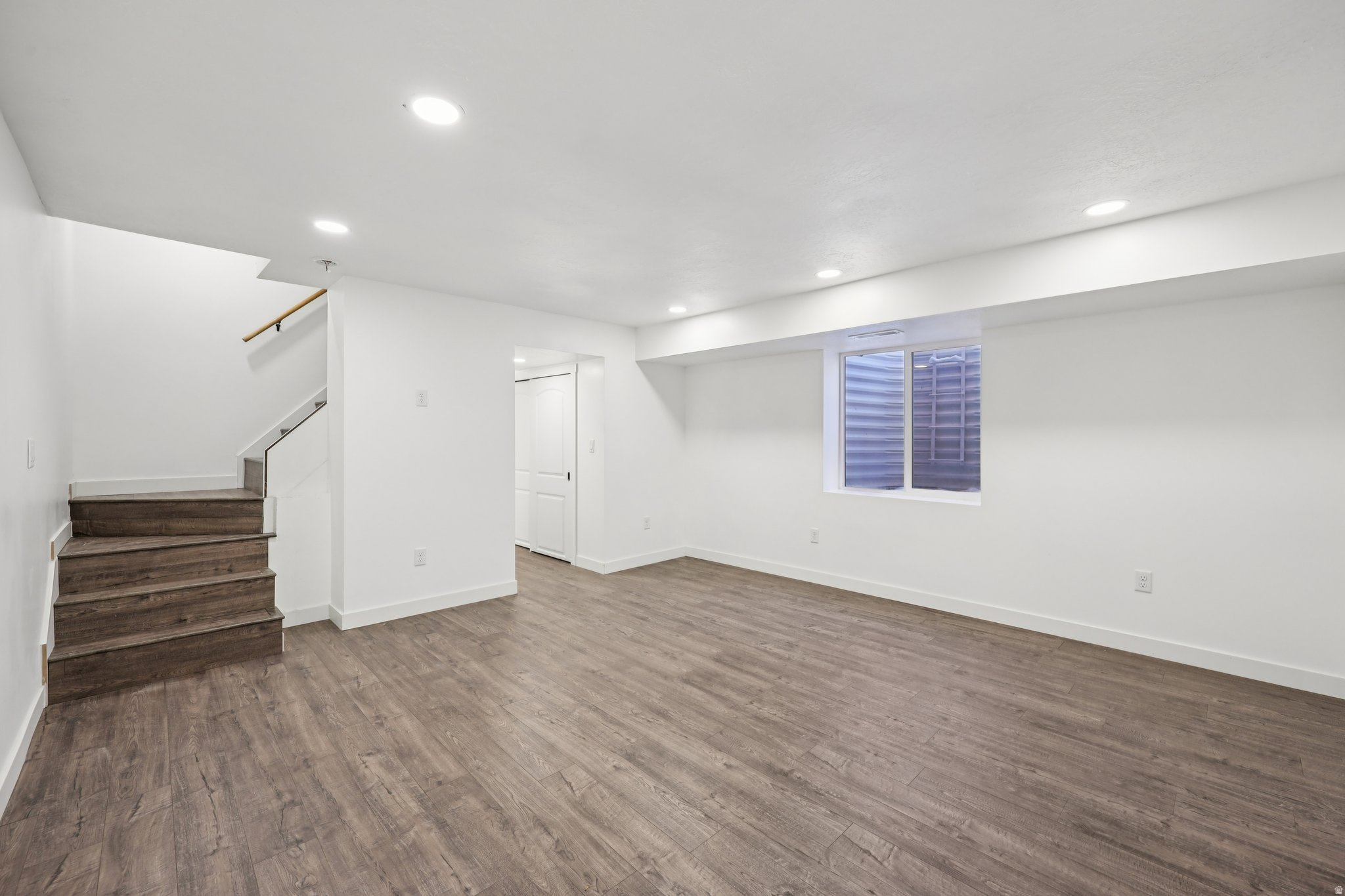 COLONIAL GARDENS - Residential