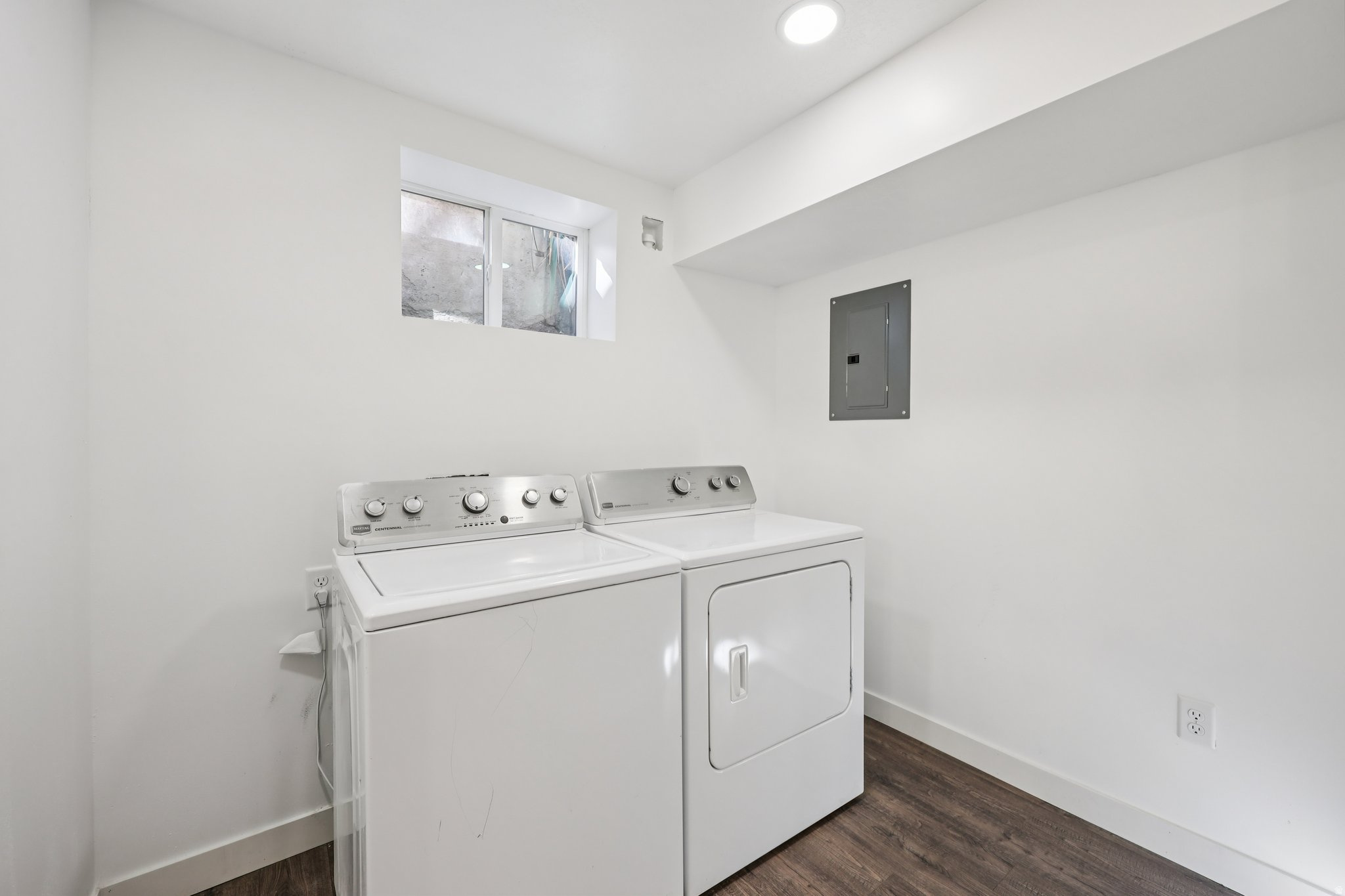 COLONIAL GARDENS - Residential