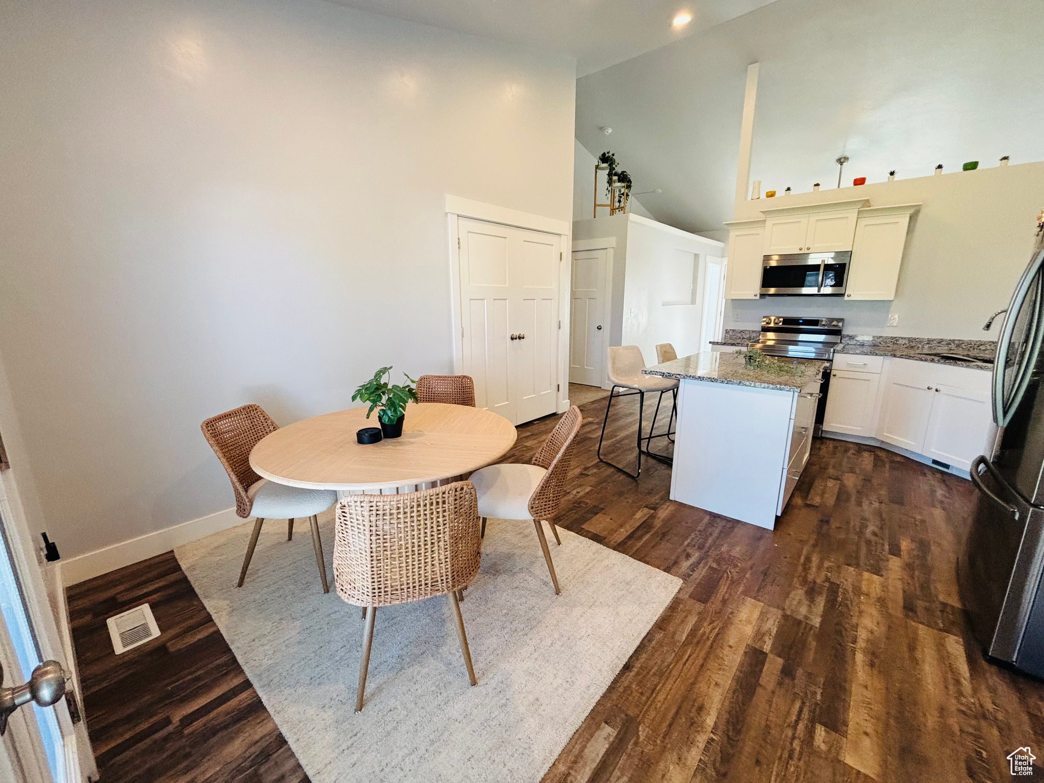 TRAVELLER LANE SUB - Residential