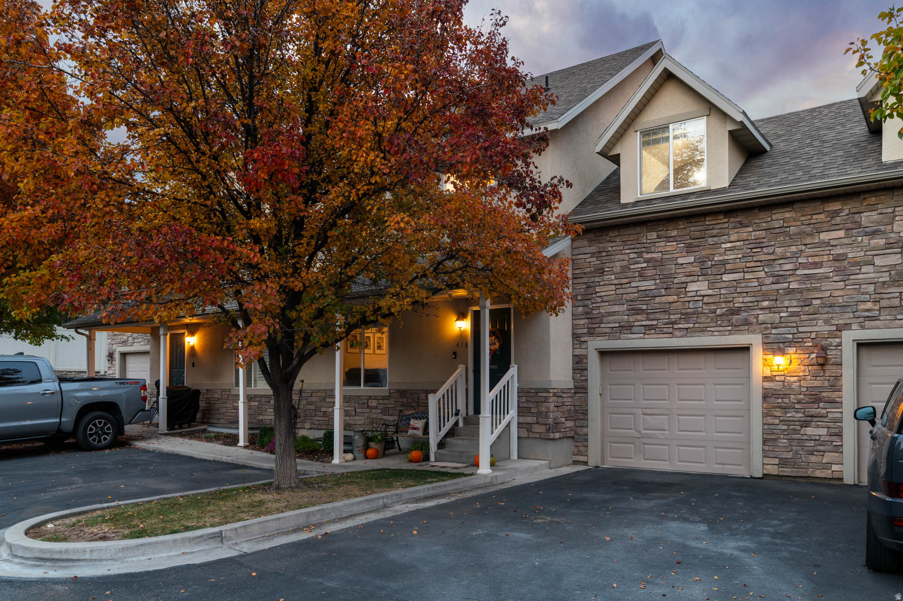 COOPERS HOLLOW - Residential