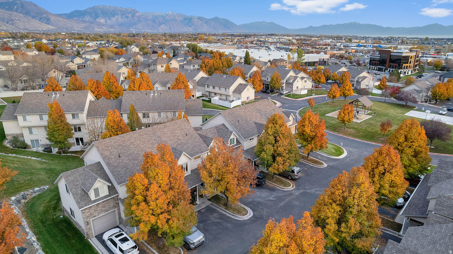 COOPERS HOLLOW - Residential