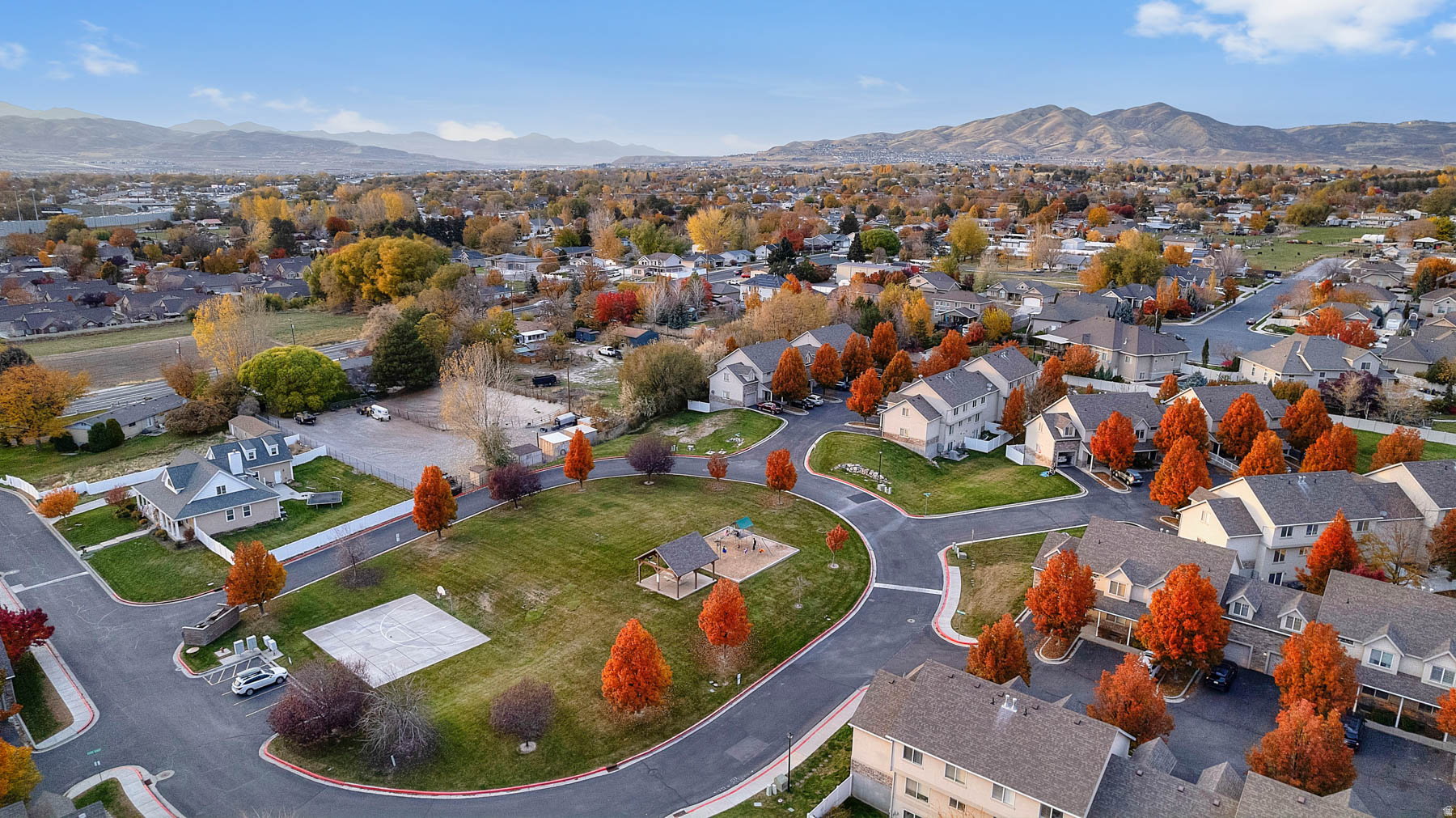 COOPERS HOLLOW - Residential