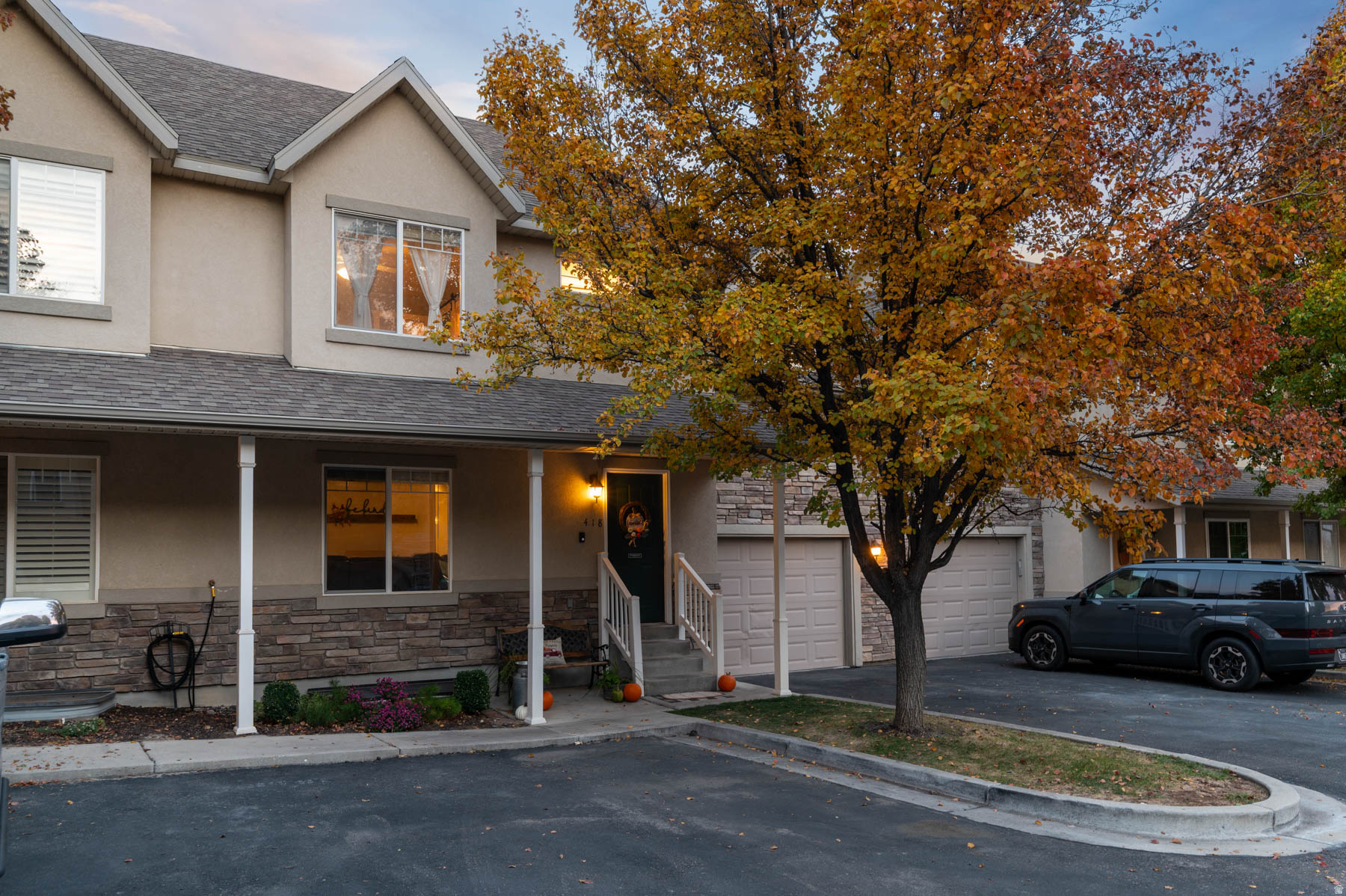 COOPERS HOLLOW - Residential