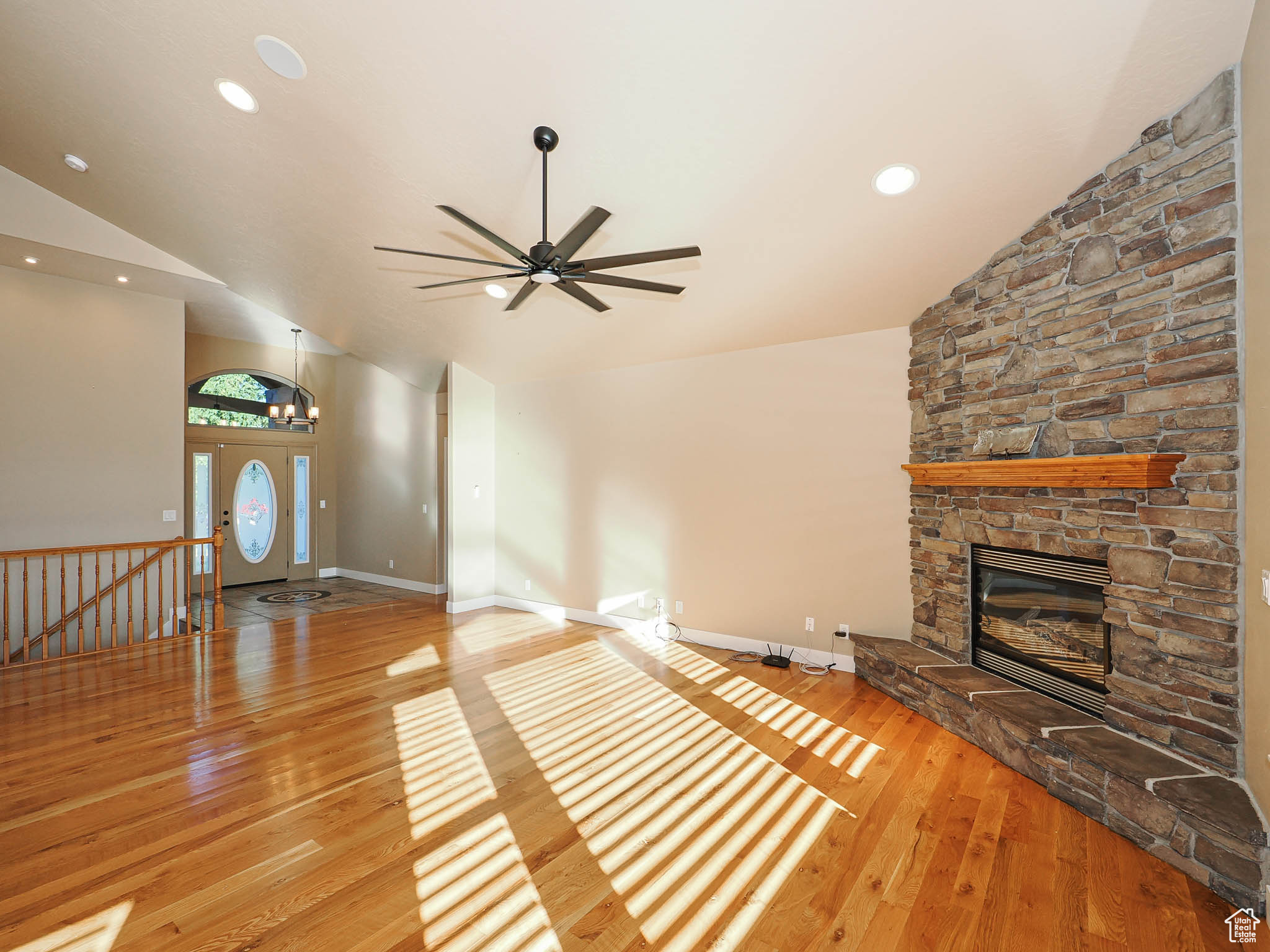 LUCAS DELL - Residential