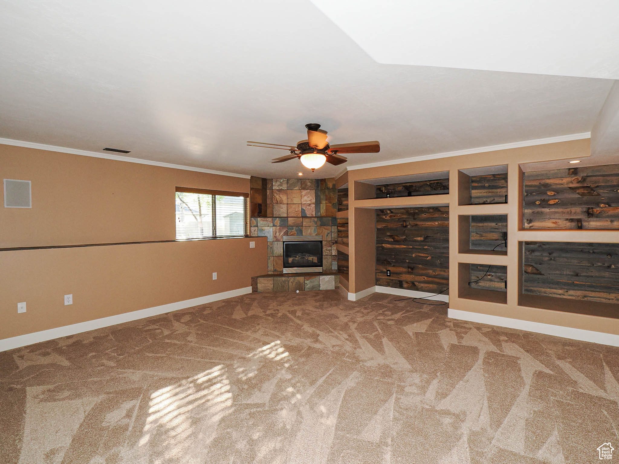 LUCAS DELL - Residential