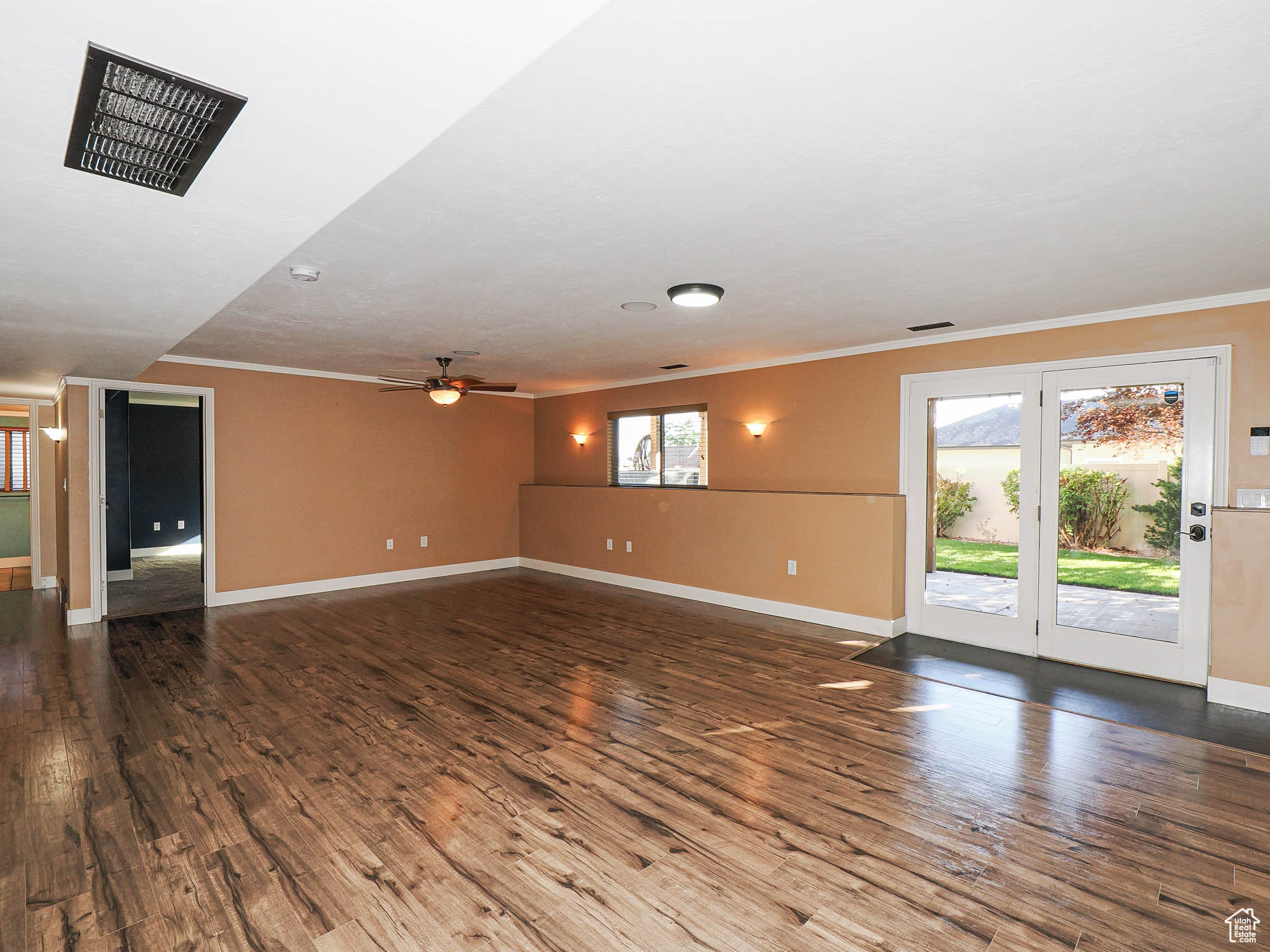 LUCAS DELL - Residential