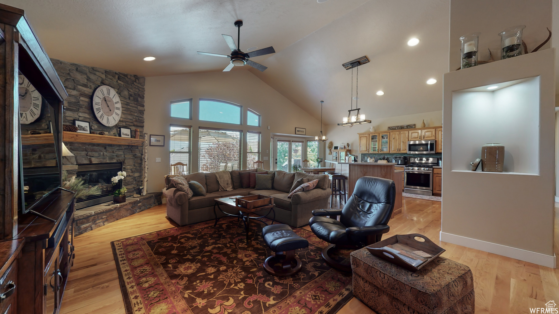 LUCAS DELL - Residential