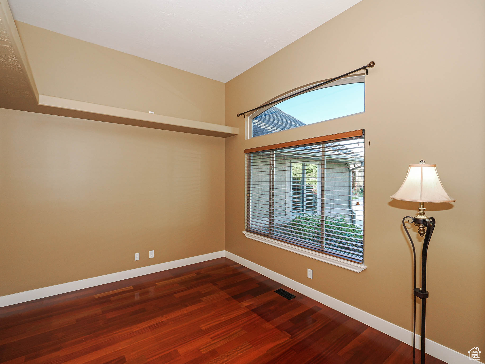 LUCAS DELL - Residential