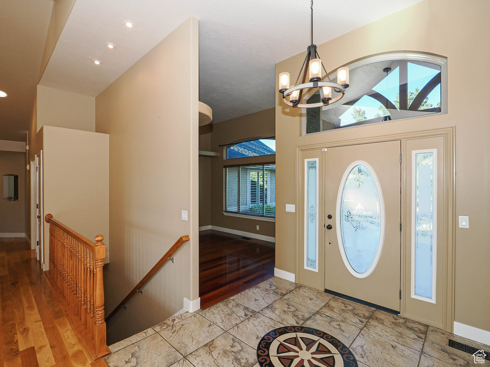 LUCAS DELL - Residential