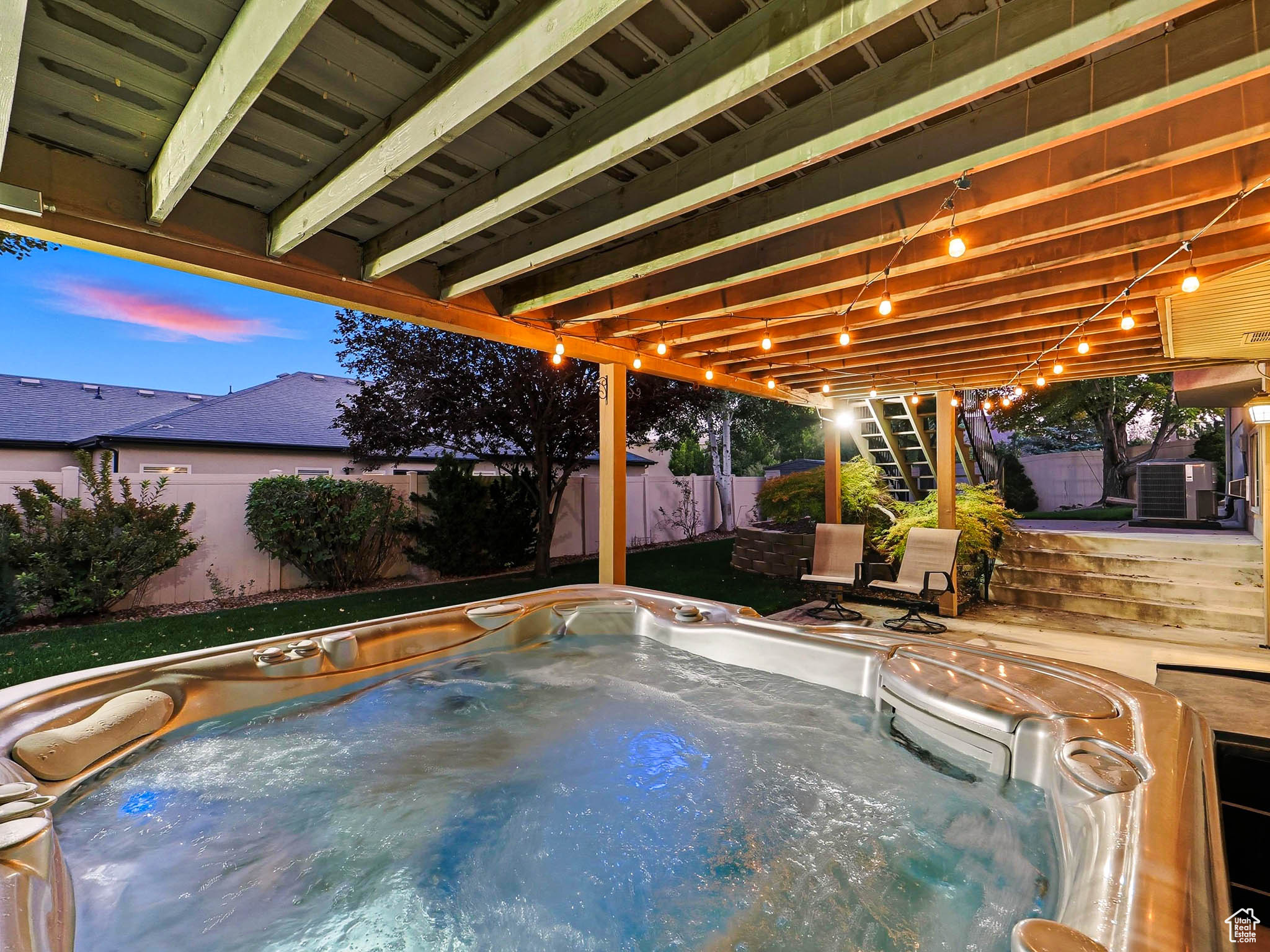 LUCAS DELL - Residential