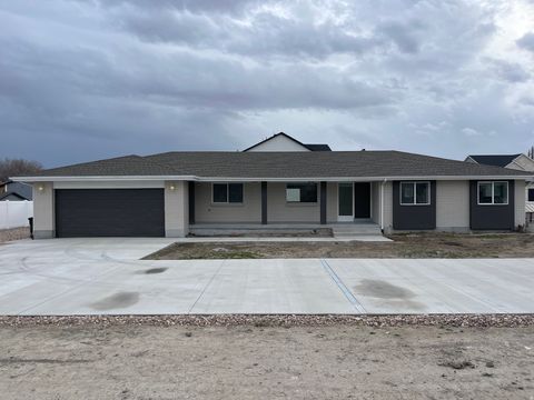 Photo of 7157 S MEL HELEN WAY, West Jordan, UT 84084 (MLS # 2144610)