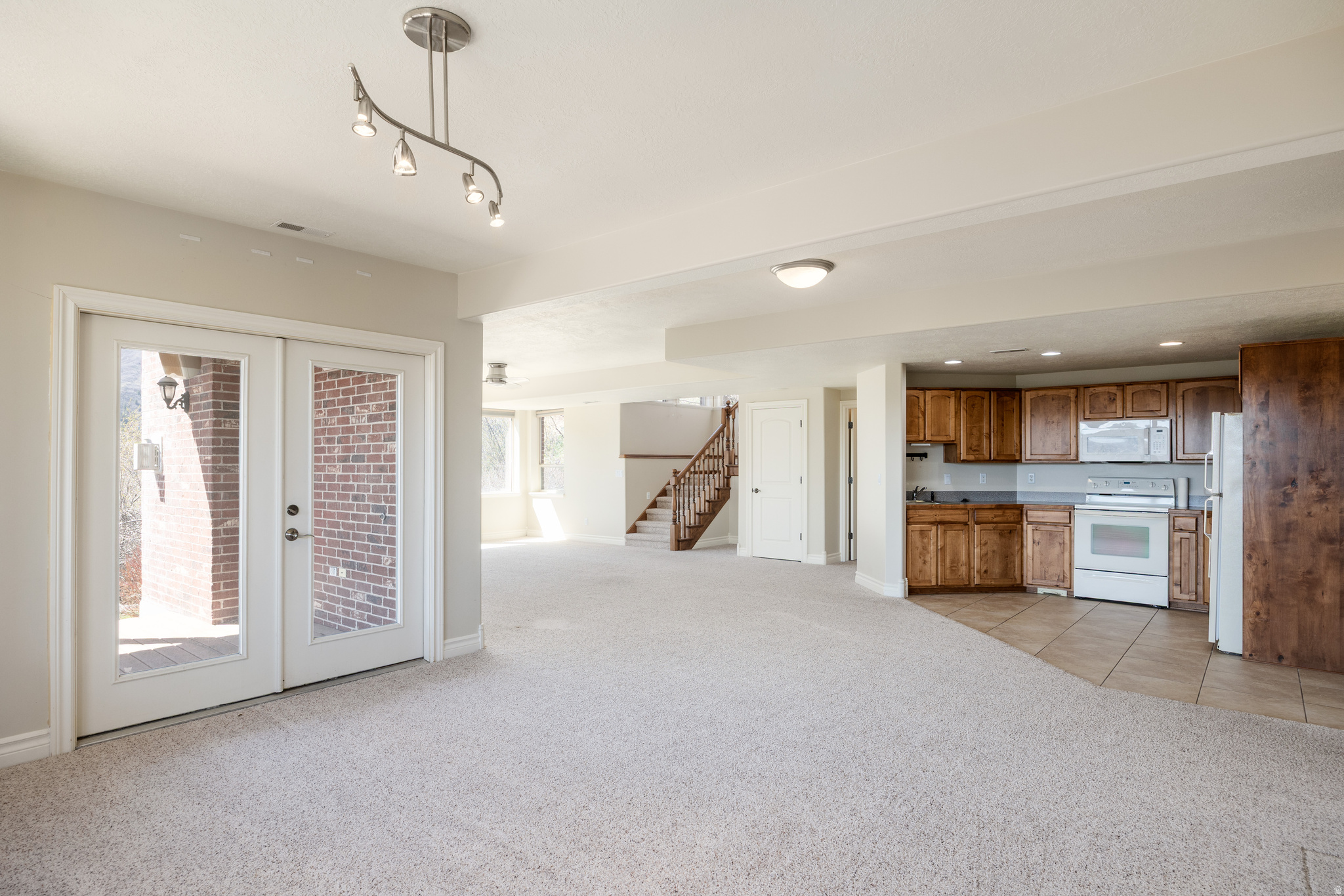 HIGHLANDS WEST - Residential