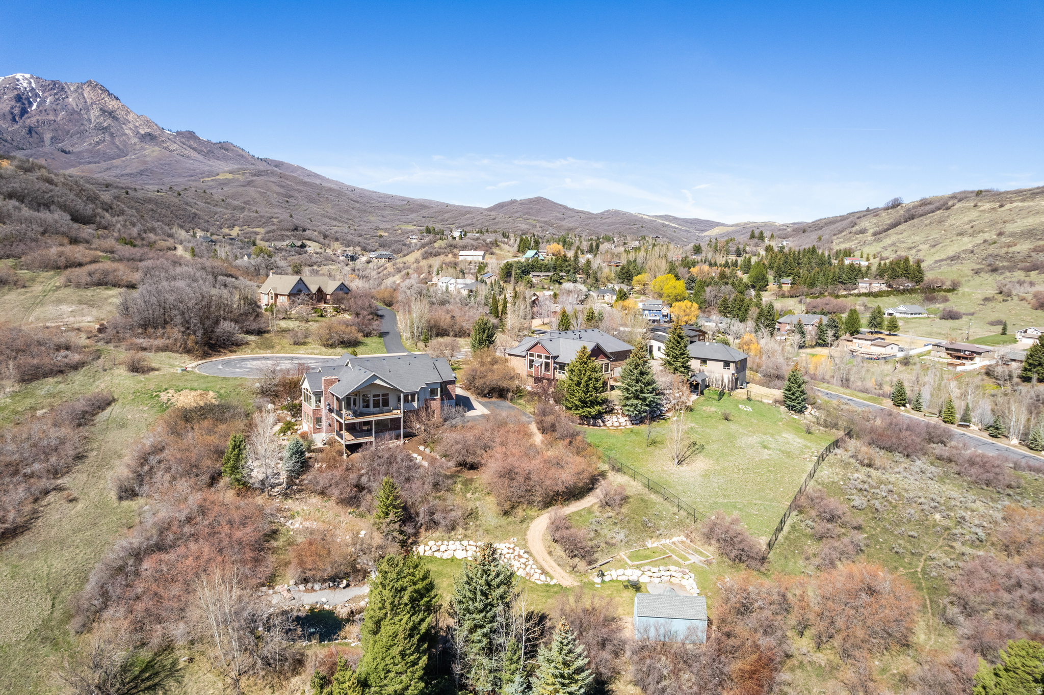 HIGHLANDS WEST - Residential