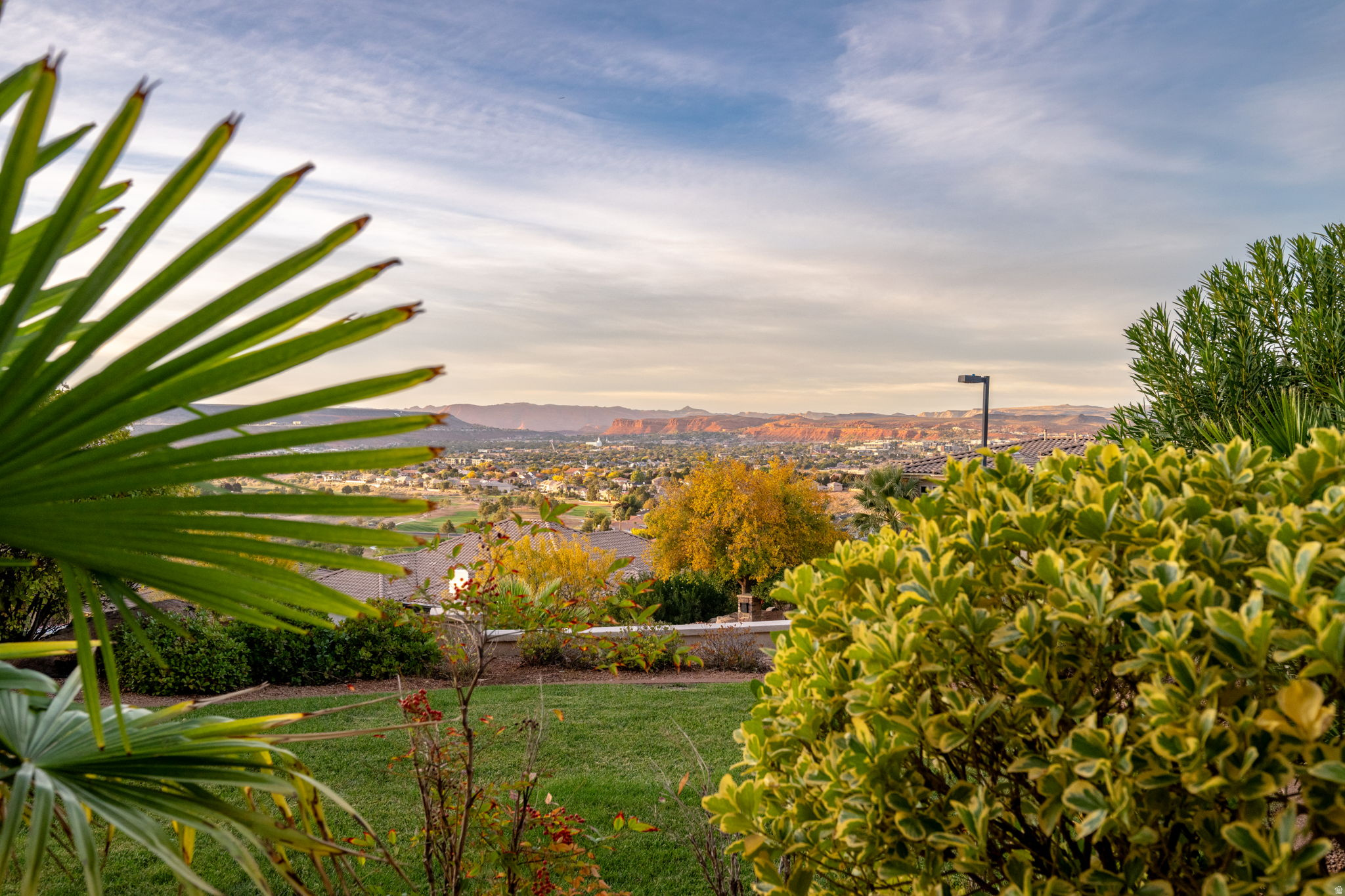 FALCON POINT - Residential