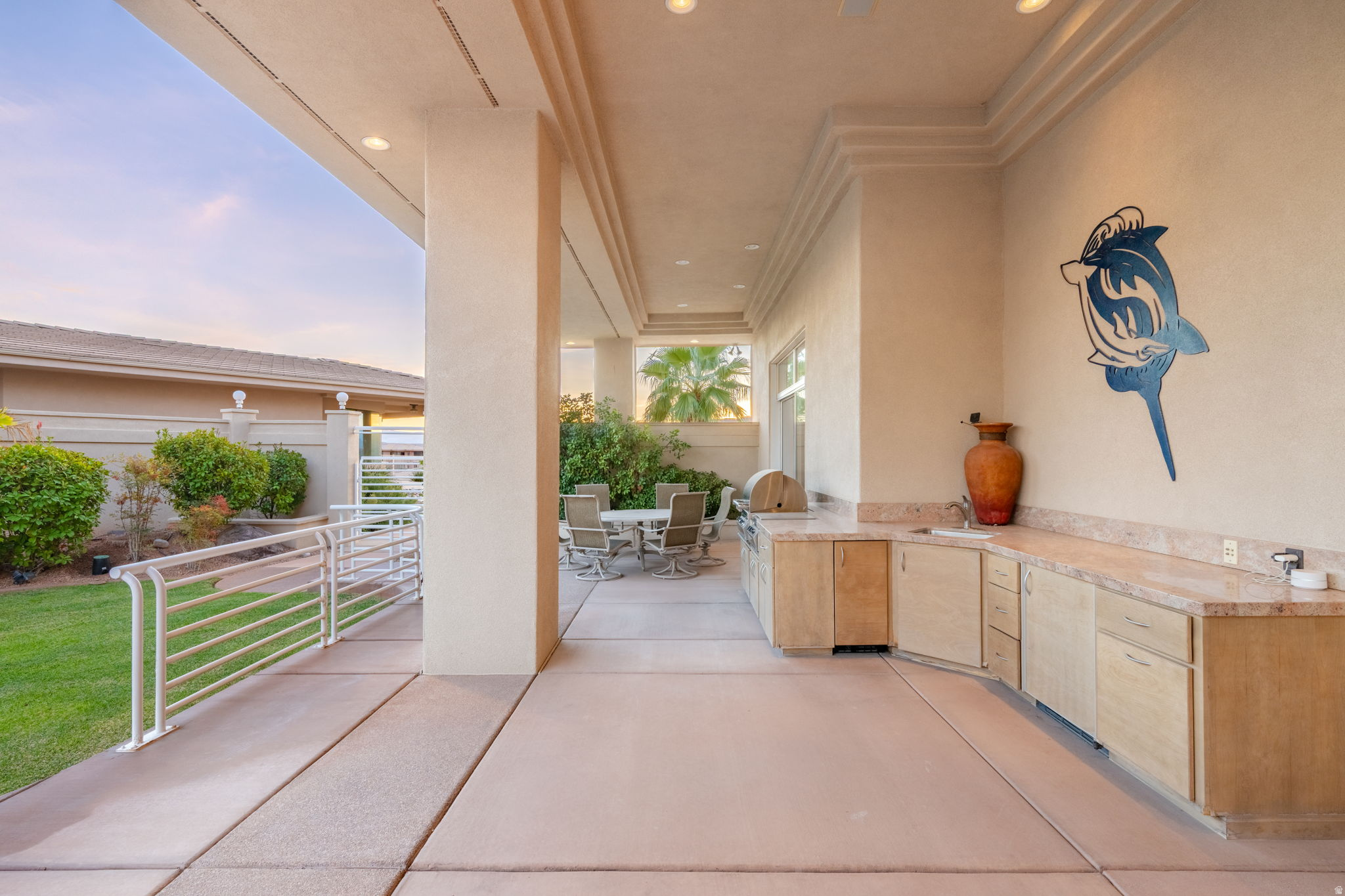 FALCON POINT - Residential