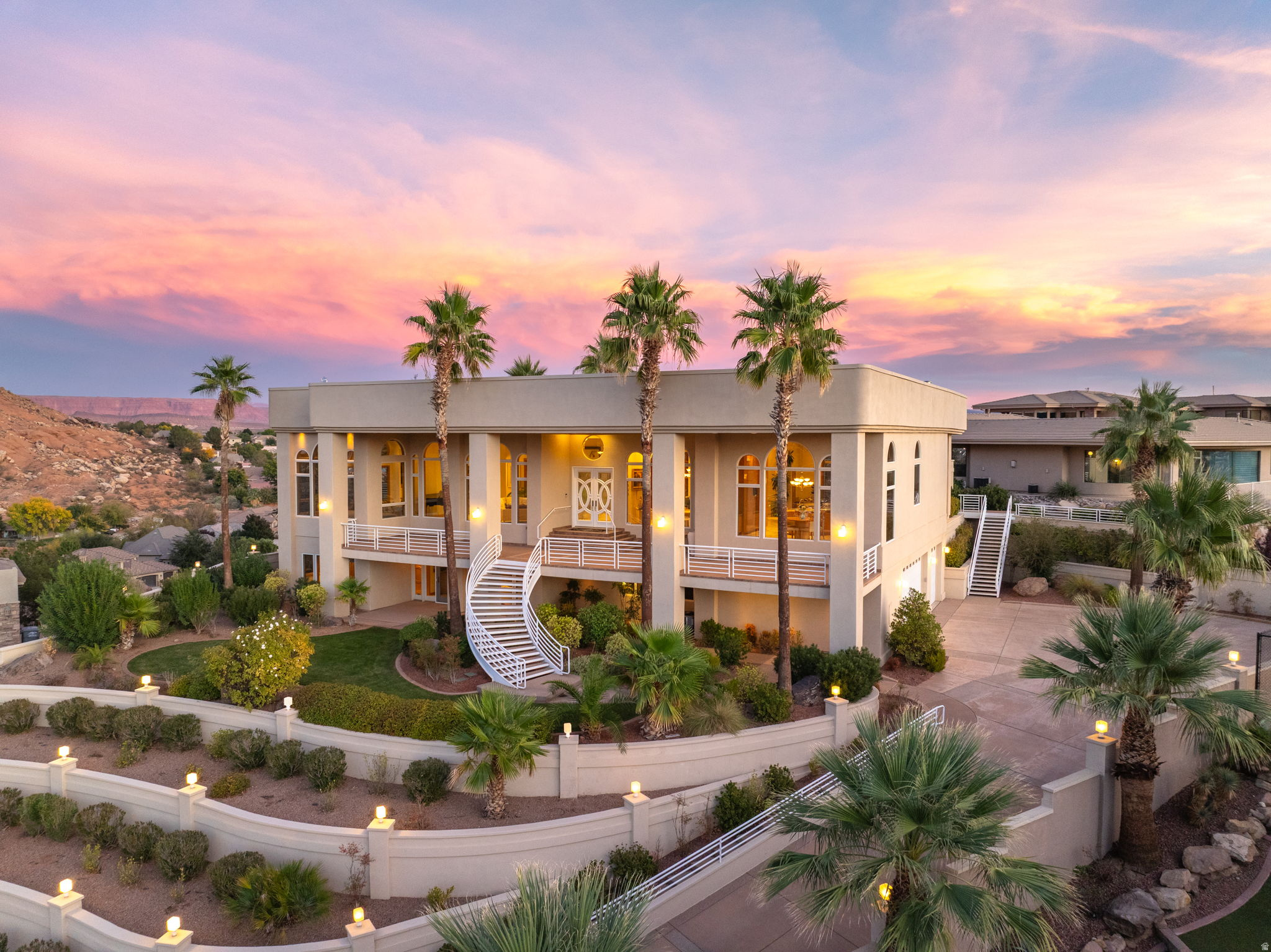 FALCON POINT - Residential