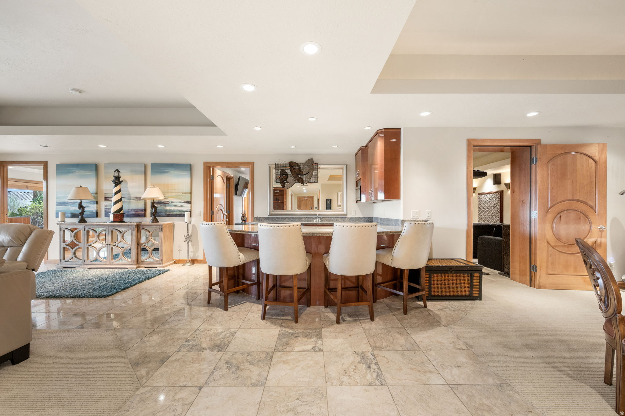 FALCON POINT - Residential