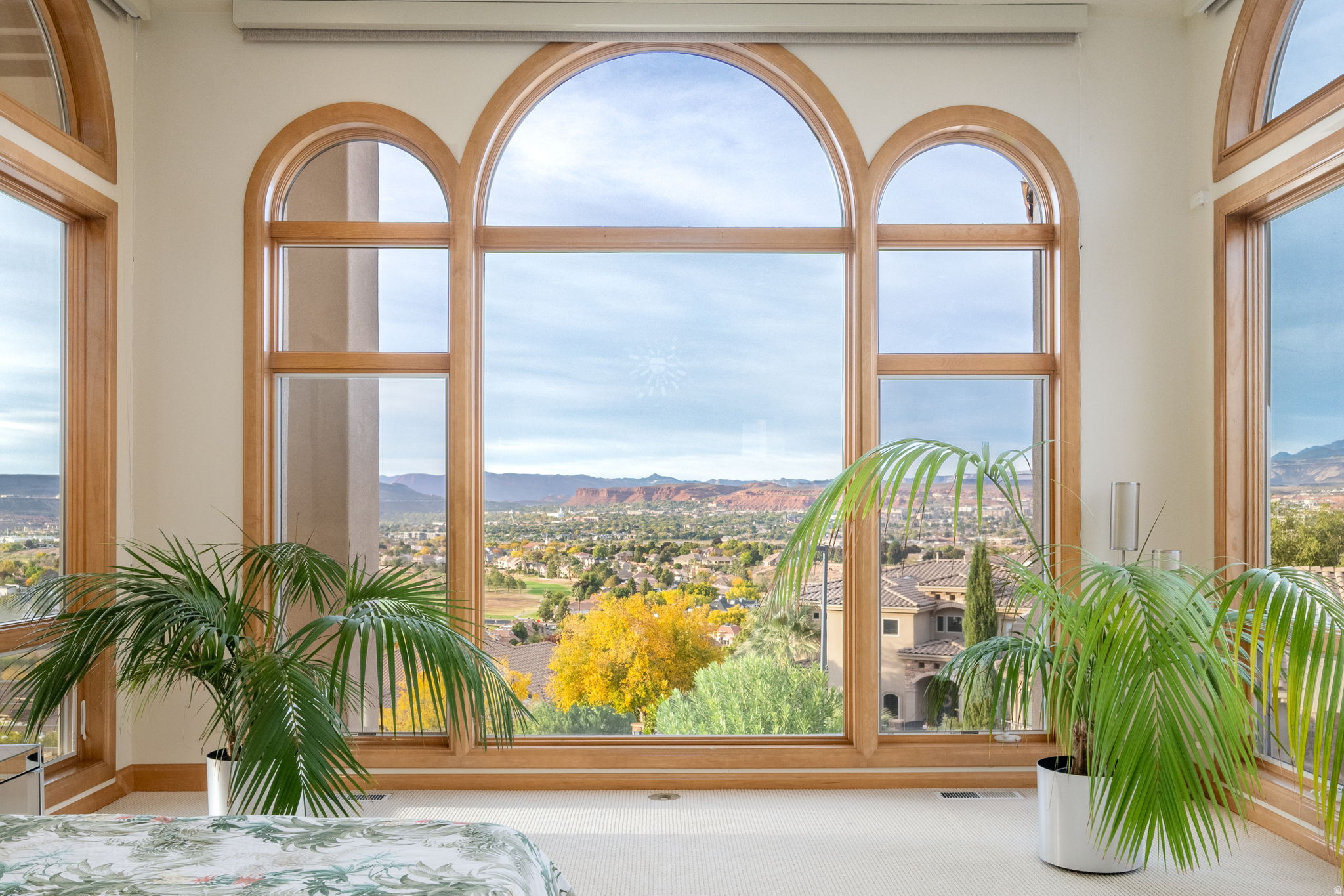 FALCON POINT - Residential