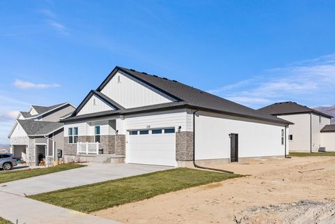 Tiny photo for 1686 S WINDSONG DR #HARM, Santaquin, UT 84655 (MLS # 2151323)