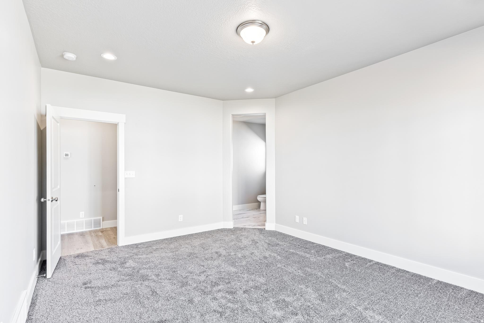 SUMMIT HILLS THE RIDGE - Residential