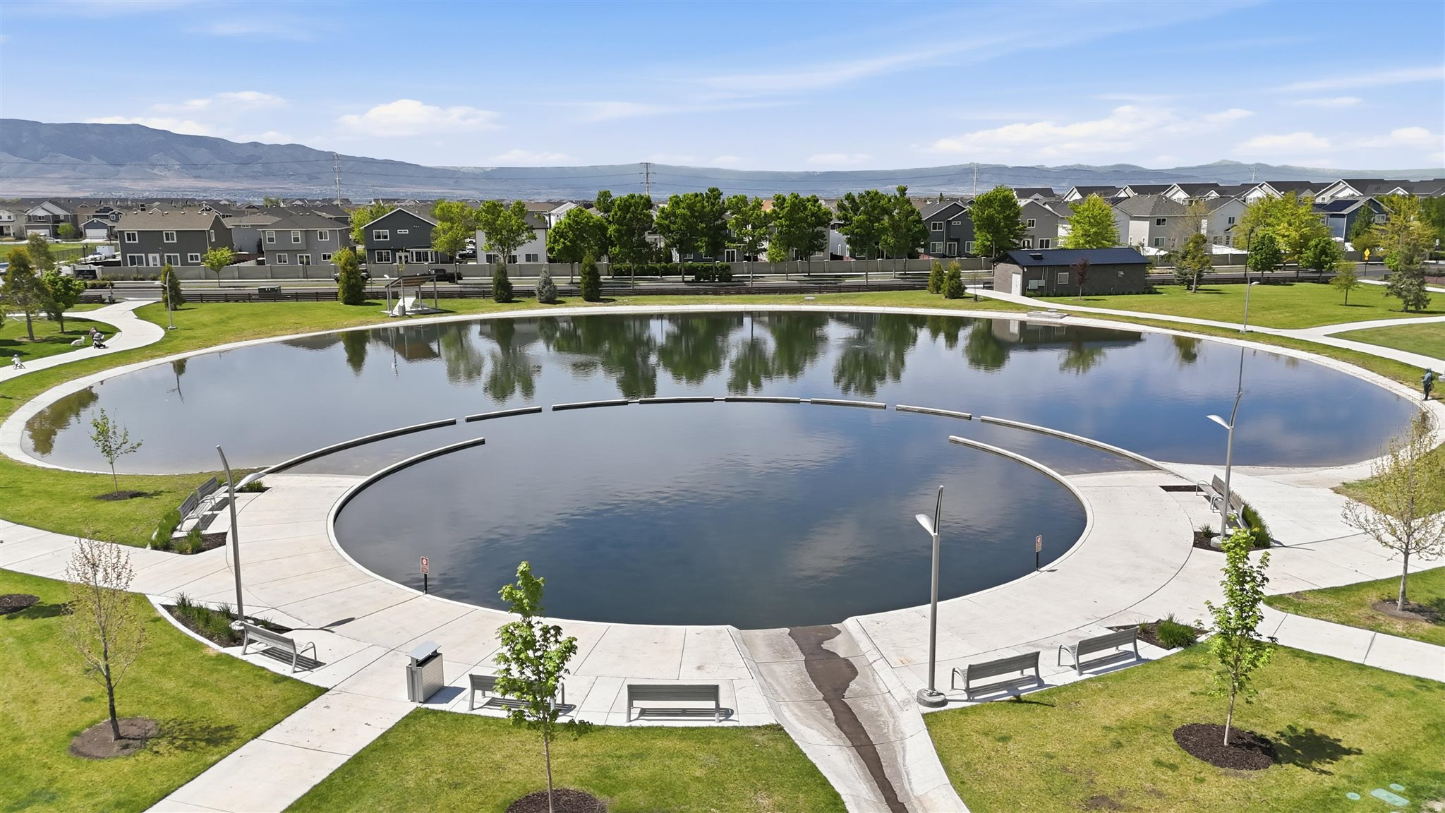 SOLSTICE AT WATERS EDGE - Residential