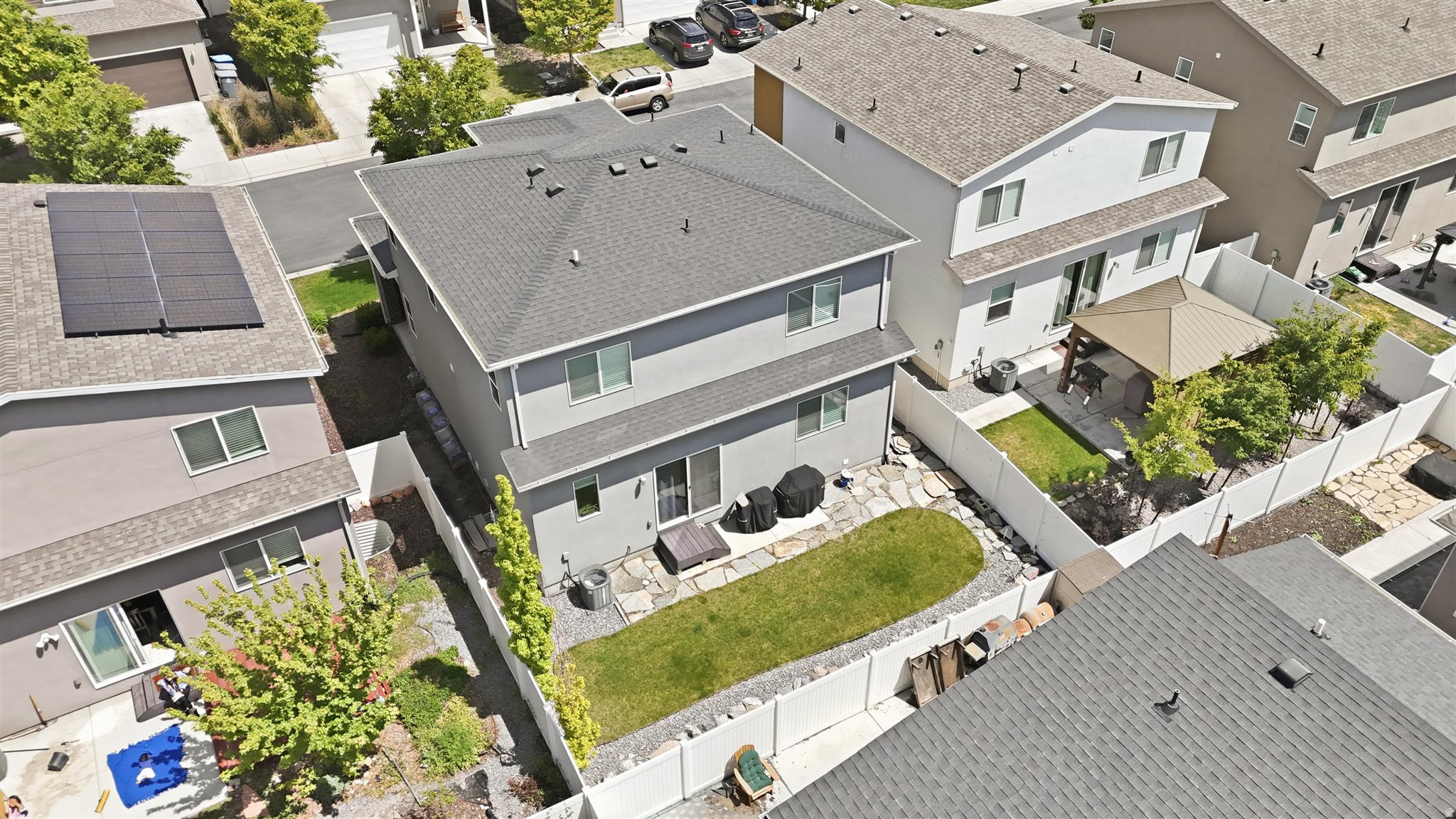 SOLSTICE AT WATERS EDGE - Residential