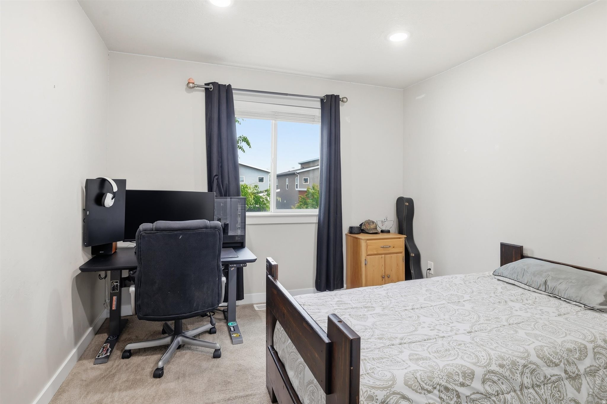 SOLSTICE AT WATERS EDGE - Residential