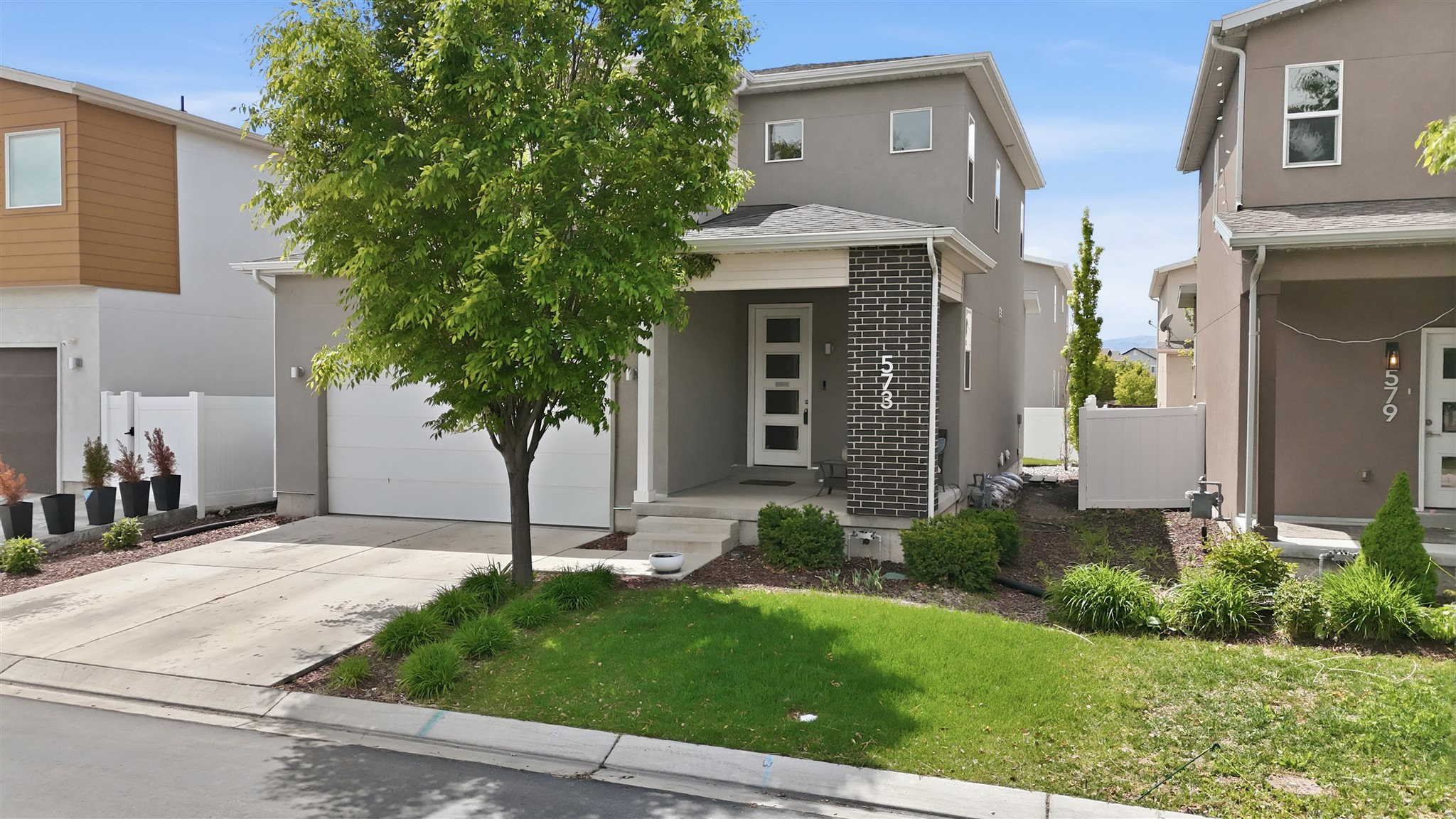 SOLSTICE AT WATERS EDGE - Residential