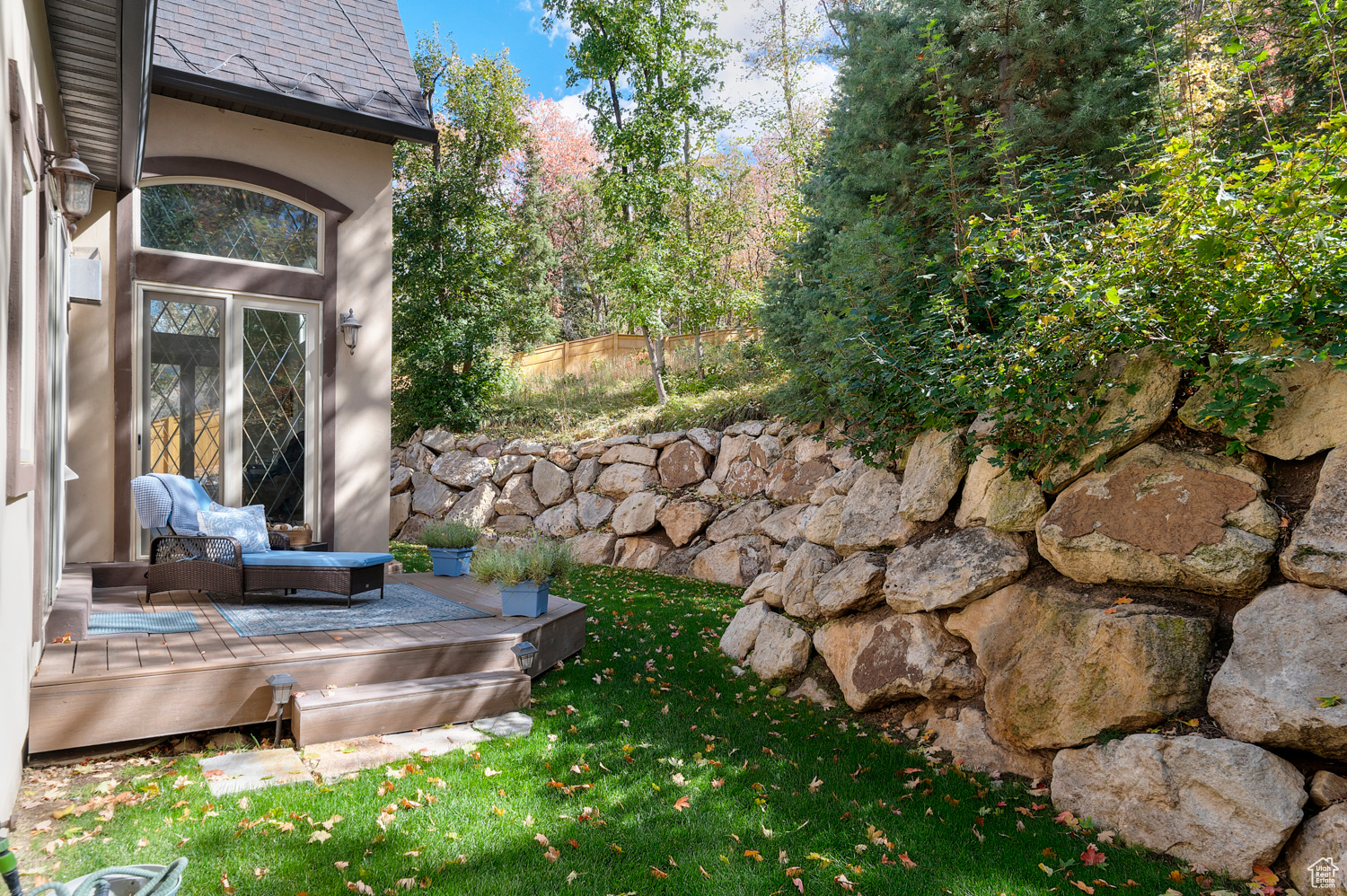 WOODLAND HILLS - Residential